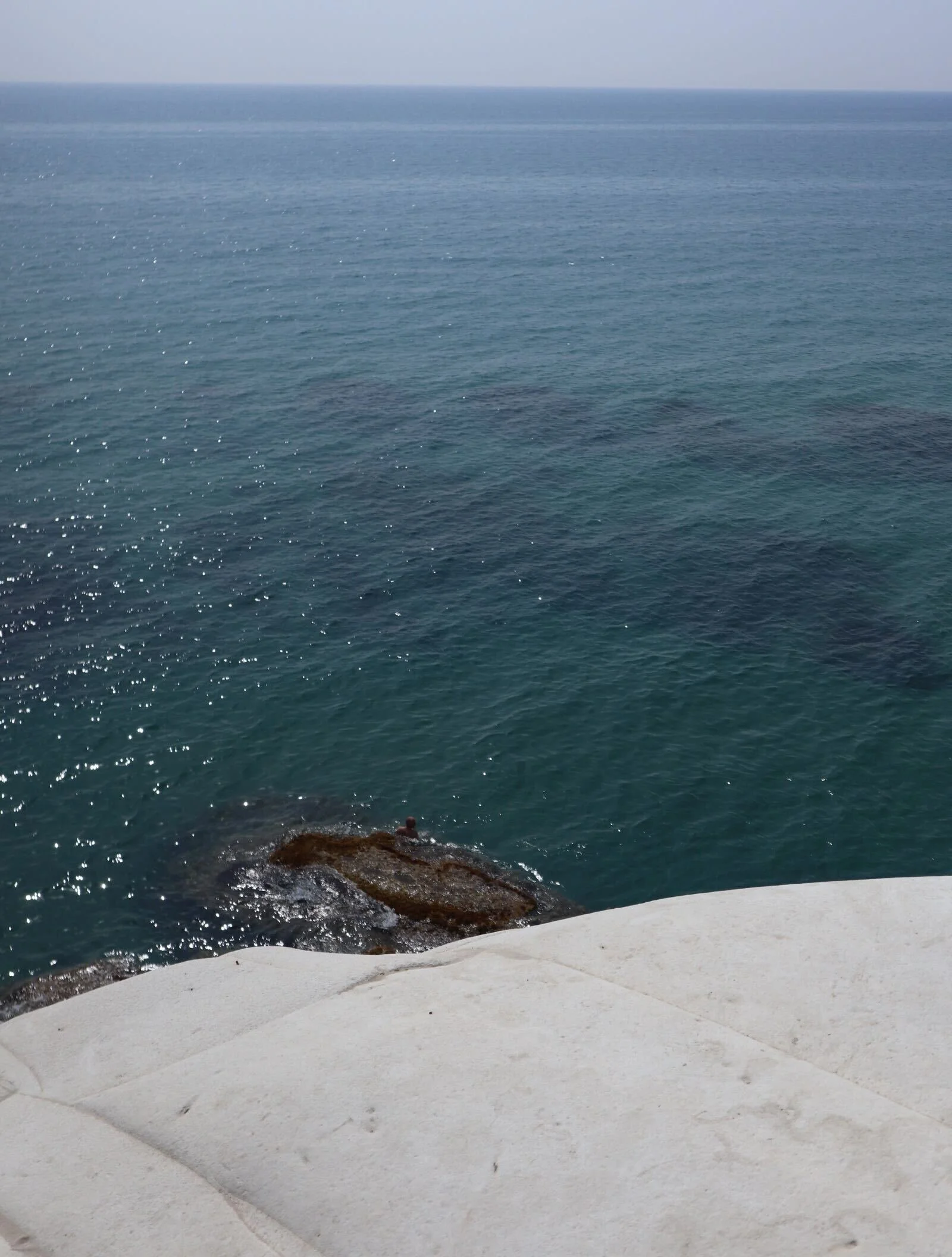 shiny blue ocean