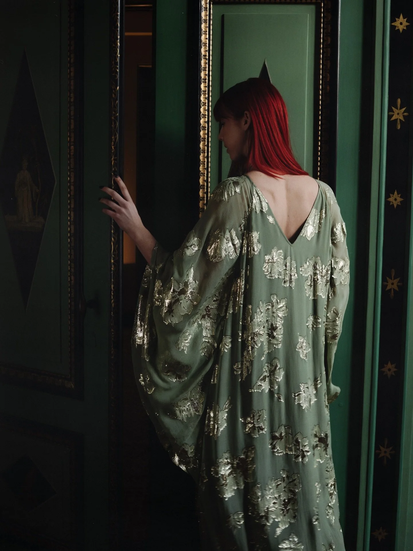 One more day in Belgium and looking forward to share my collection with you today 🤍

1pm - 7pm 
Sluisbeekstraat 9
3220 Holsbeek 
Belgium