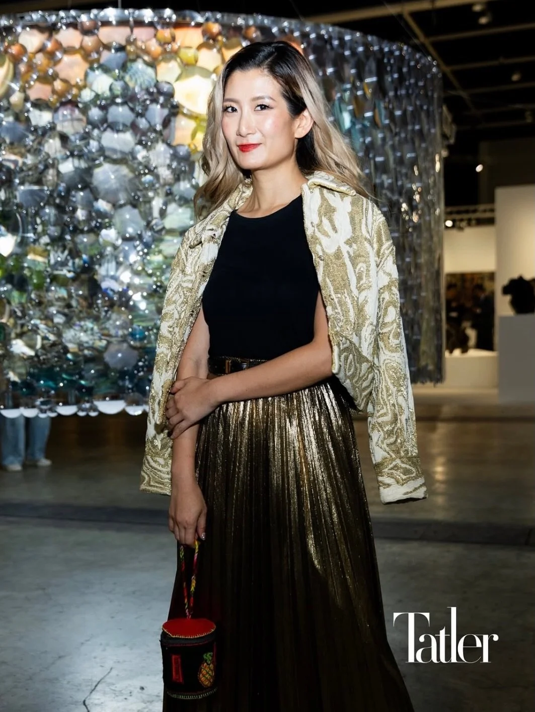 @elaineyanlingng wearing the @katerintheys X @thefabricklab bomber jacket, knitted from metal and paper, @artbasel #hongkong