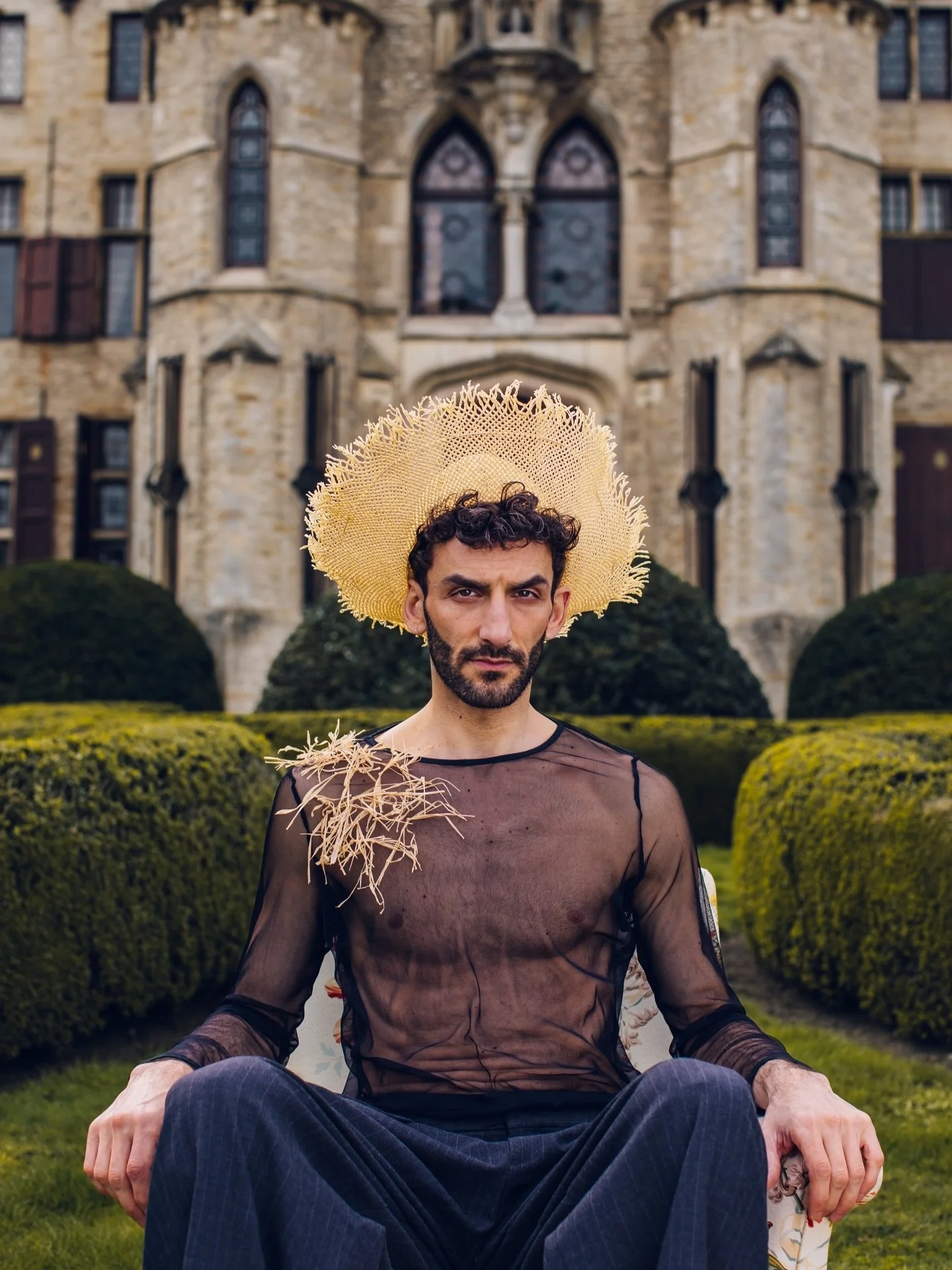 Excited to see my pieces come to life in the campaign of amazing Belgian milliner @atelierannestoffels 🤍

&bull; raffia embroidered mesh top
&bull; yin-yang collar shirt
&bull; flower vase sleeves shirt