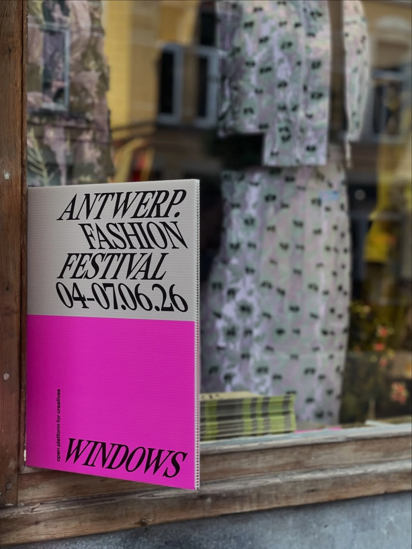 So happy to be back in Antwerp 💕
@antwerp.fashionfestival 

@flandersdistrictofcreativity @antwerpen @momuantwerp @visitflanders