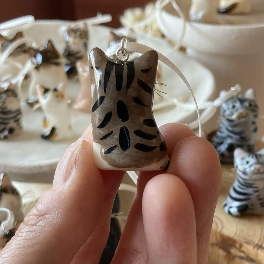 Kitten-White-Tabby-Back.jpg