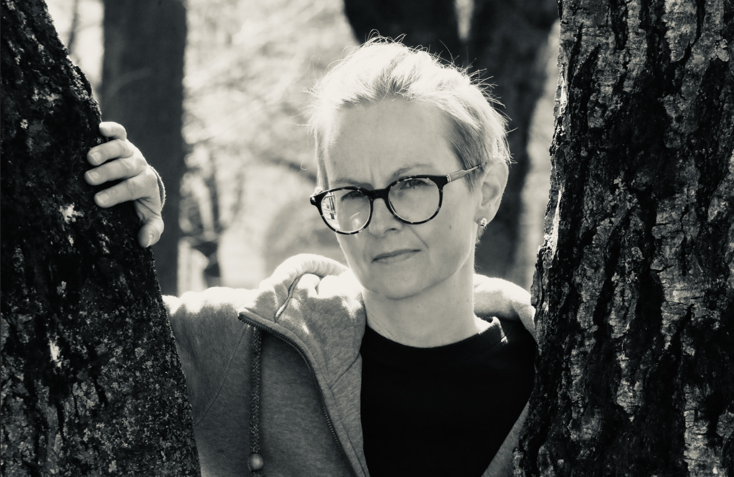 Mateja Ratej: Svastika na pokopališkem zidu episode artwork