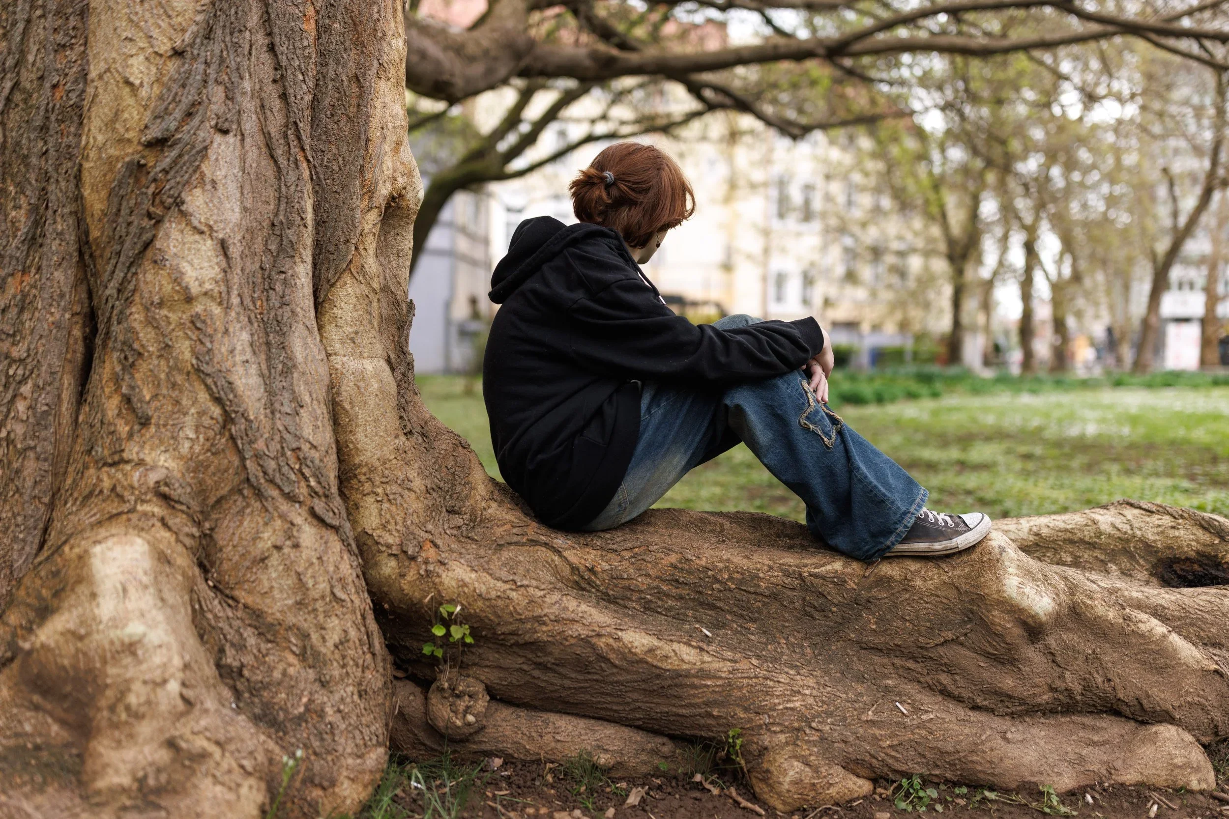 Tišina je postala preglasna. Maks se je odločil za skrajni korak