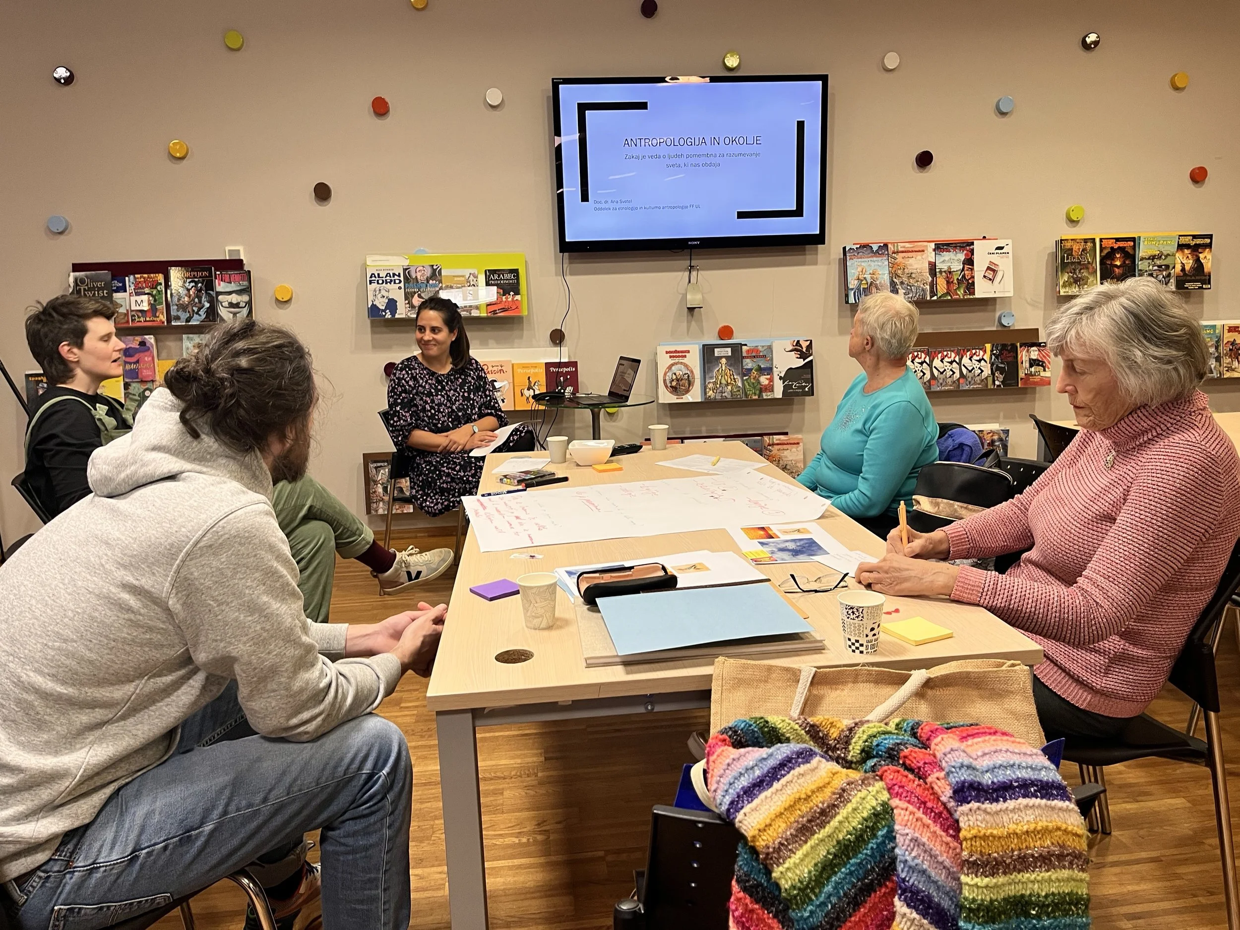 Občanska znanost na razstavi: Kako preveriti stare modrosti in sodobne nasvete?