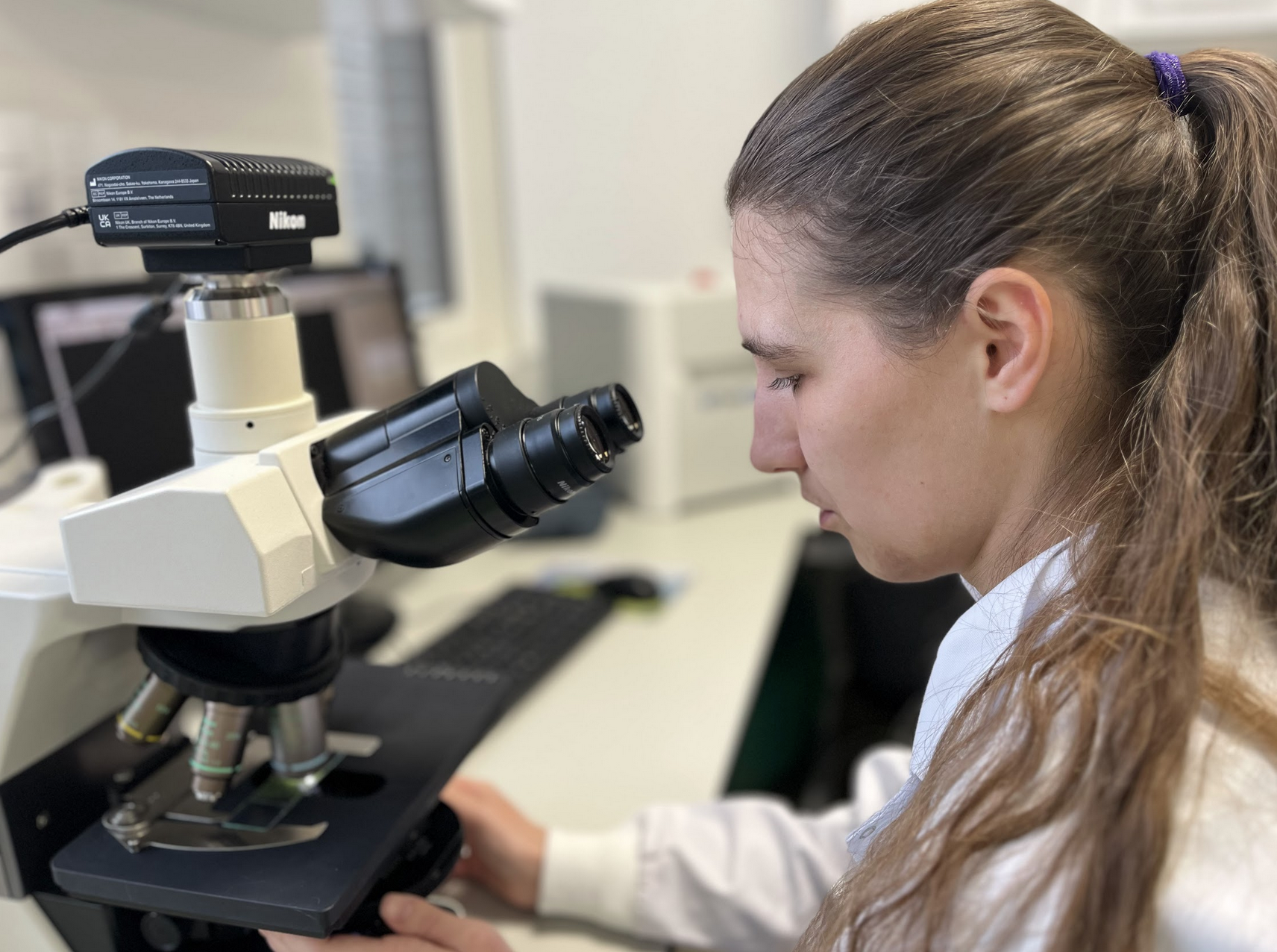  V laboratoriju. Foto: Strašno hudi 