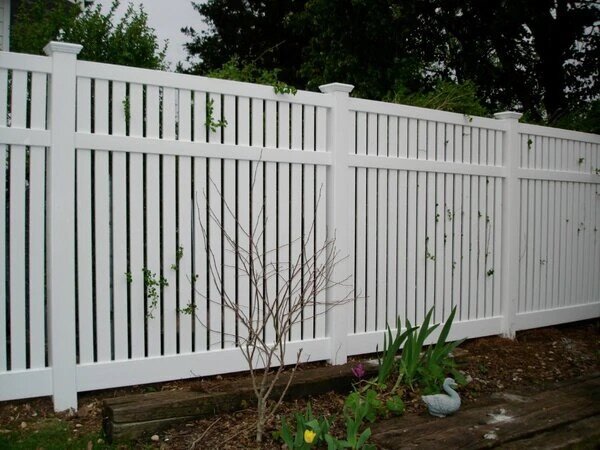 Semi-privacy fence 