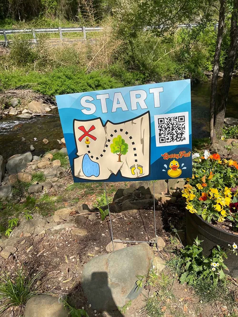 Photo of scavenger hunt yard sign