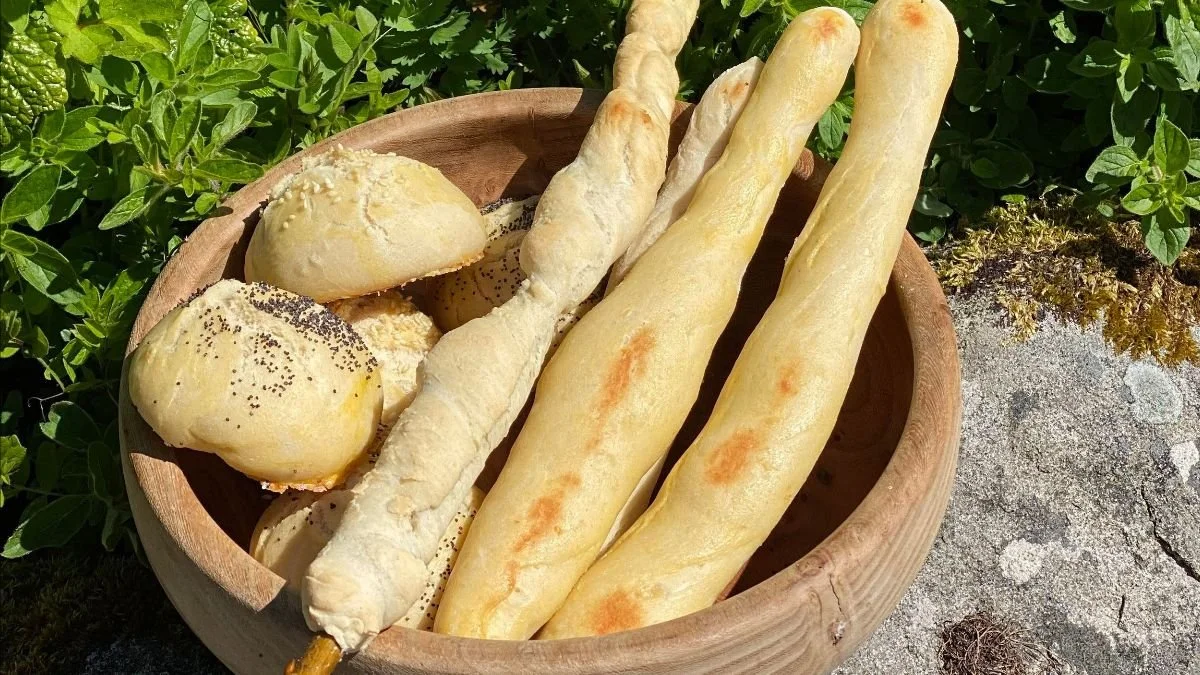 bread rolls.jpg