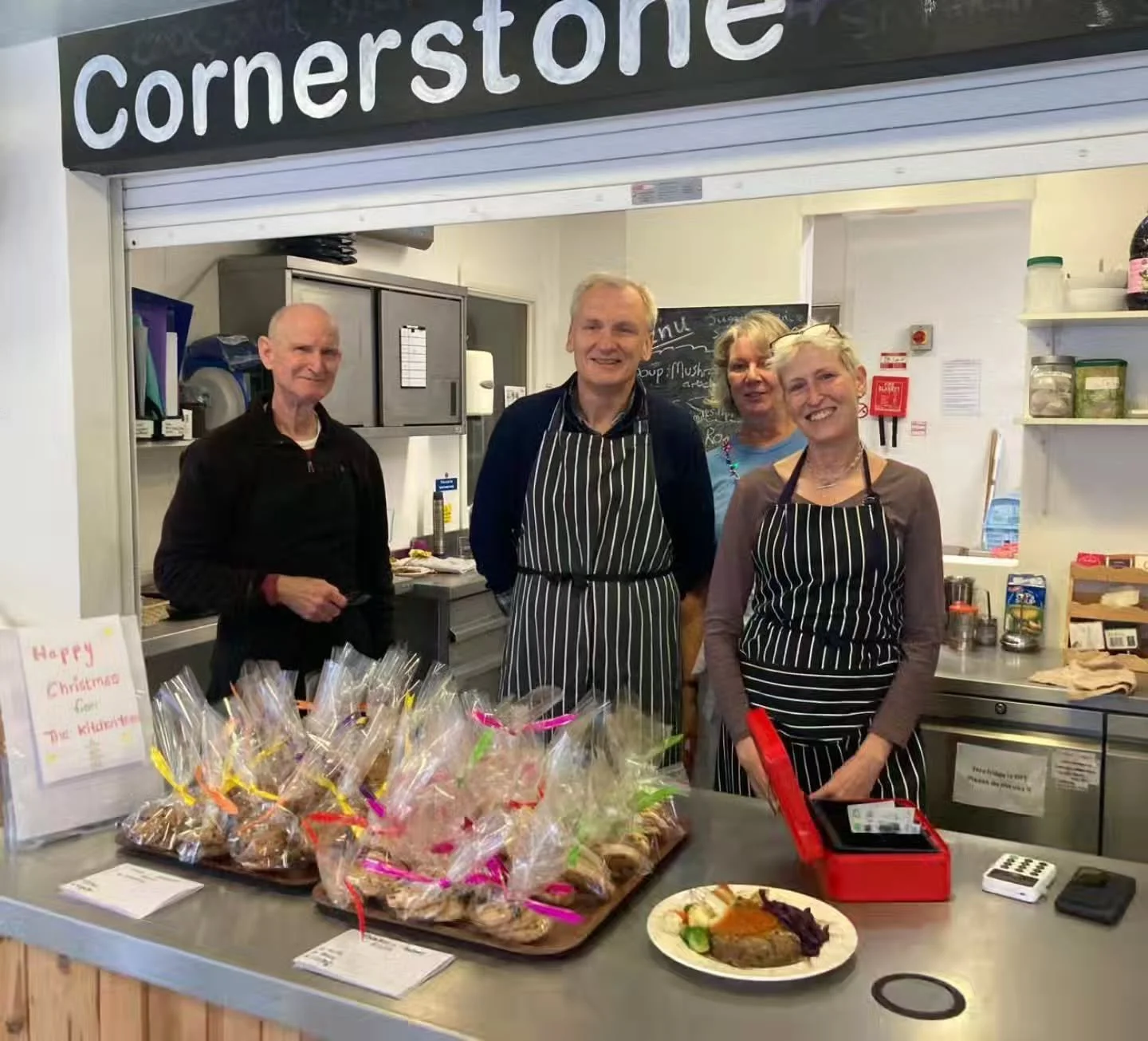 Merry Christmas from our Pay As You Feel cafe team! ✨️🎅

Our volunteers really pulled out all the stops for the last 'Waste Not Wednesdays' meal of the year, serving up a festive veggie feast of nut roast and all the trimmings followed by orange and