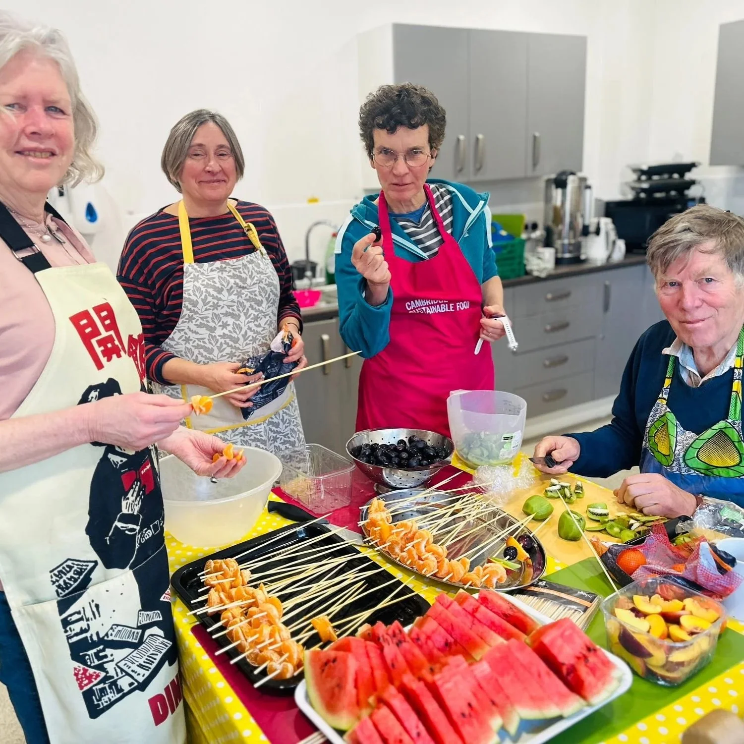 Holiday Lunch Volunteers