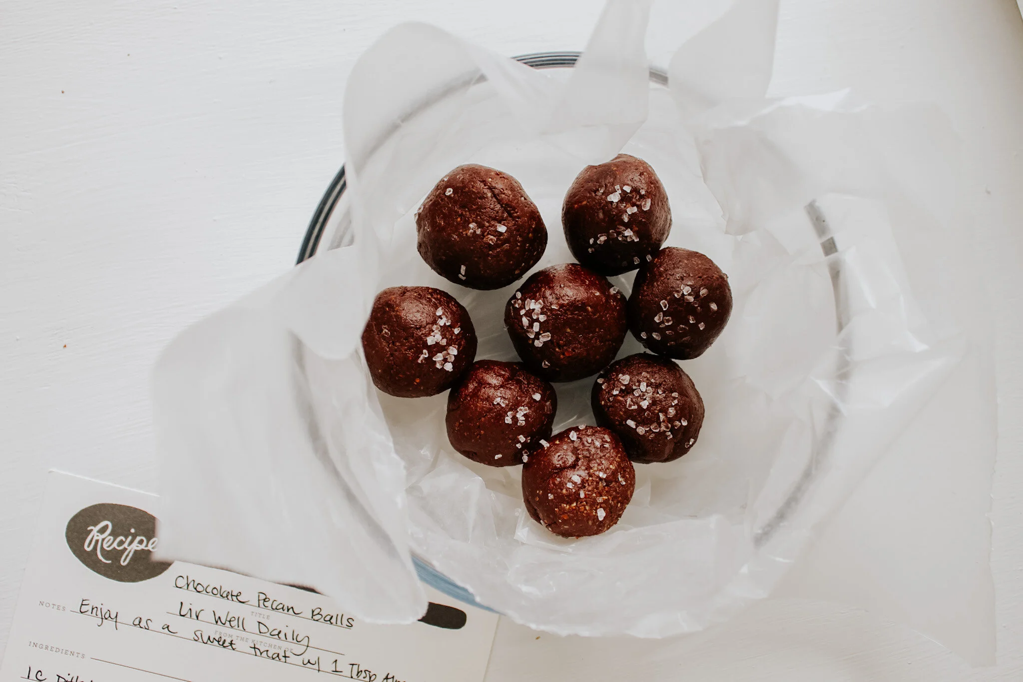 Chocolate Pecan Energy Balls