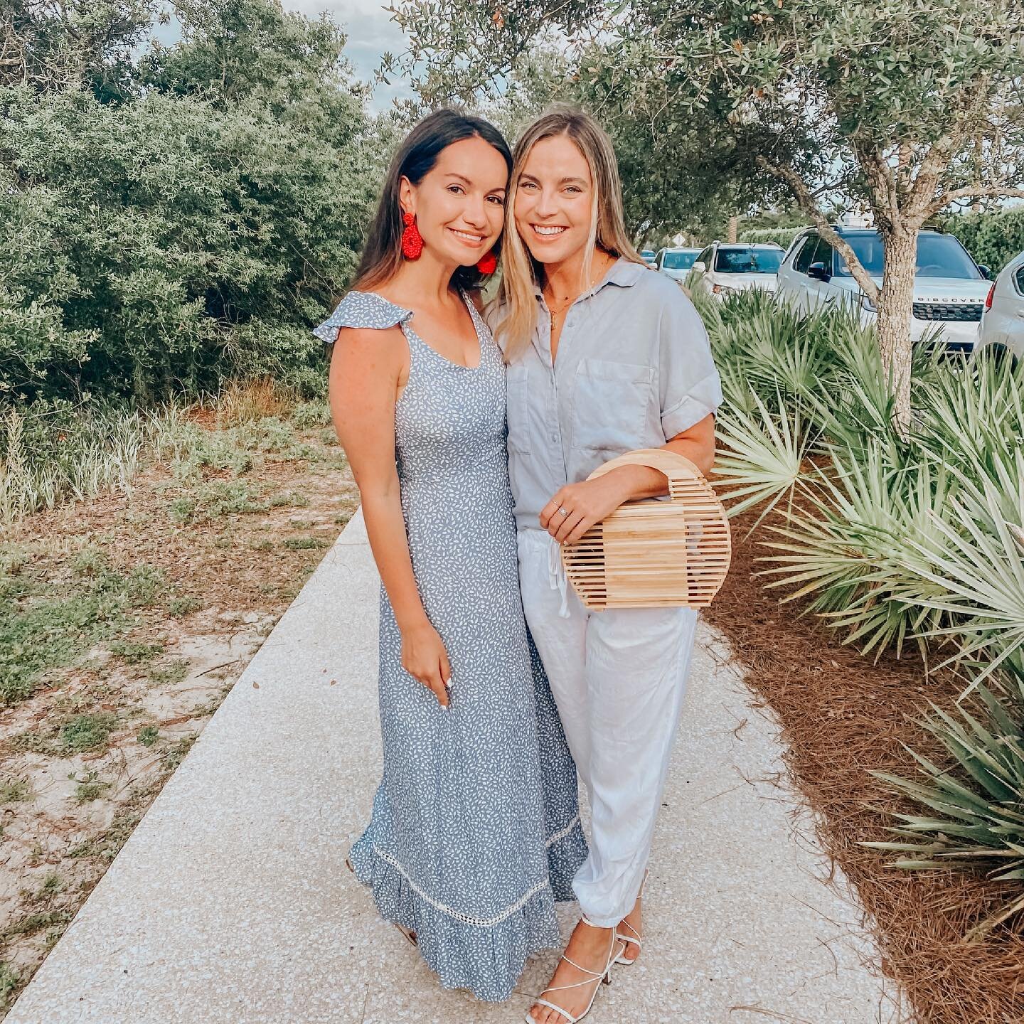 Grab your BESTIES because cycle syncing 21 day challenge enrollment is officially open 🥳🥳🥳

I have a very limited capacity in 1-1 coaching during the summer months, so this challenge is a great way to EDUCATE, EQUIP, and EMPOWER women to understan