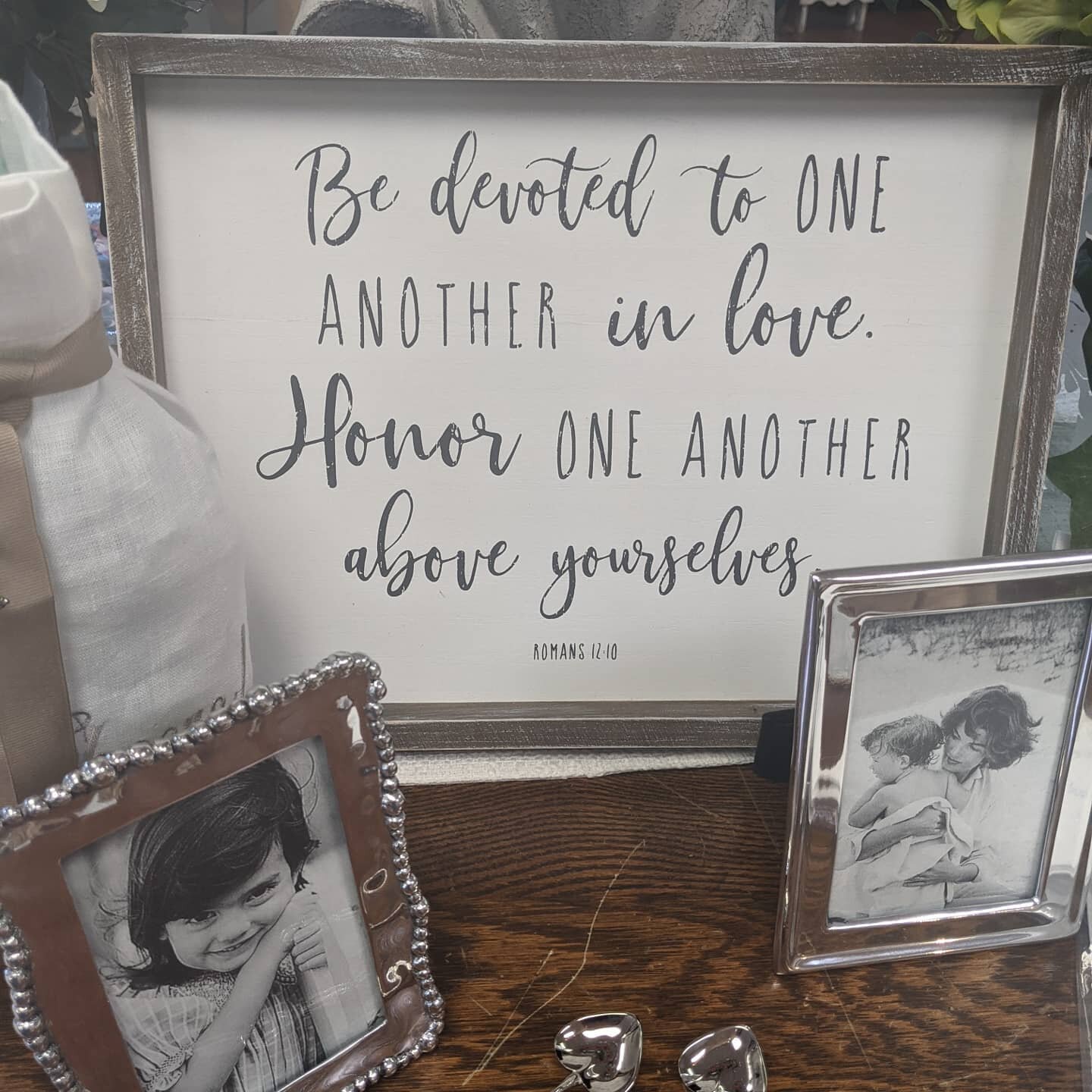 Weddings are happening again!  We have the perfect gifts for engagements, showers and weddings!
.
.
.
.
#allsaintswinterpark #shopwinterpark #parkavenuewp #orlandoweddings #winterparkweddingstroll #iluvwinterpark #christiangifts #showergifts