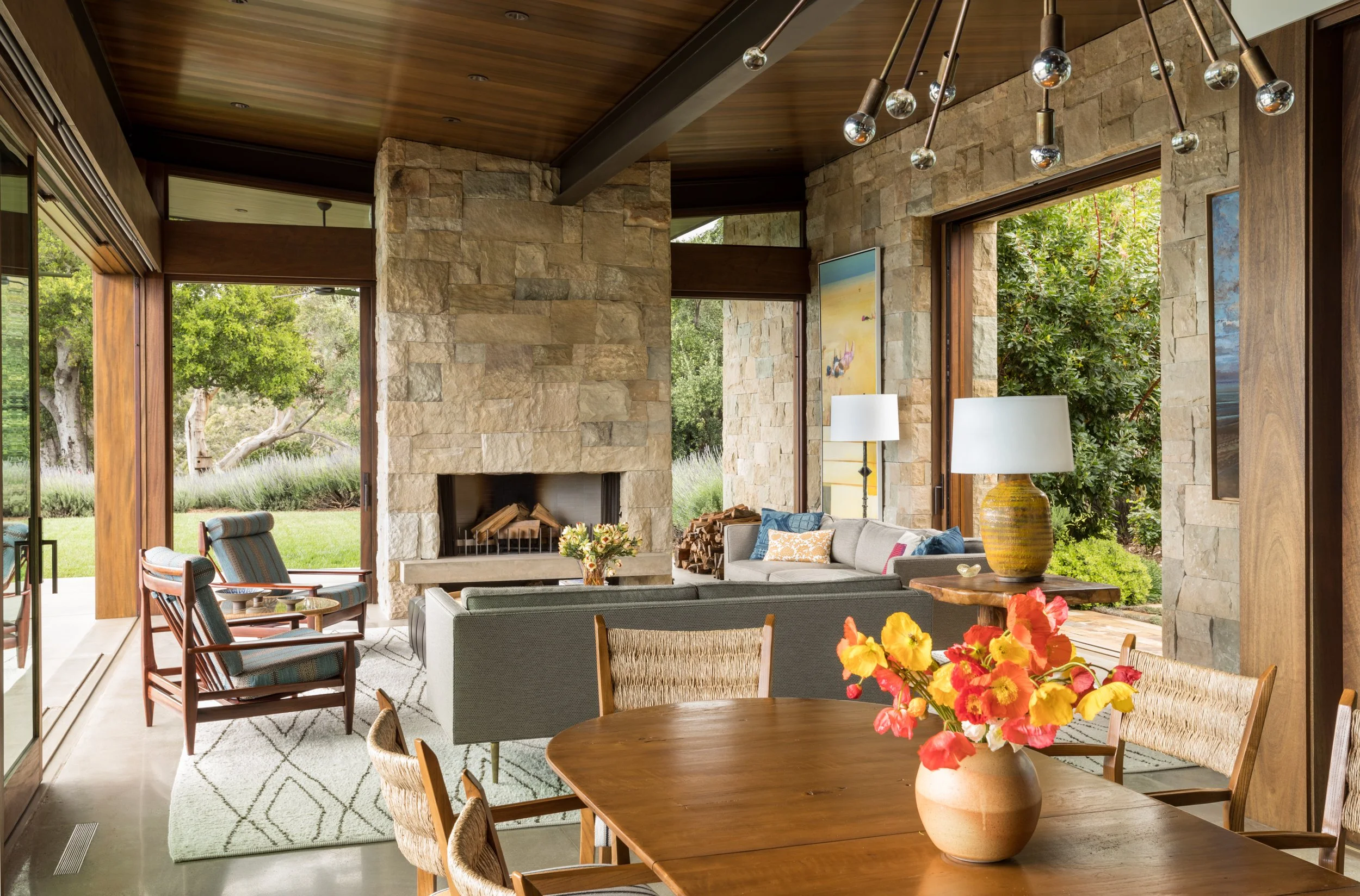 Peter Dunham_CA_Livingroom1-0034_v3.jpg