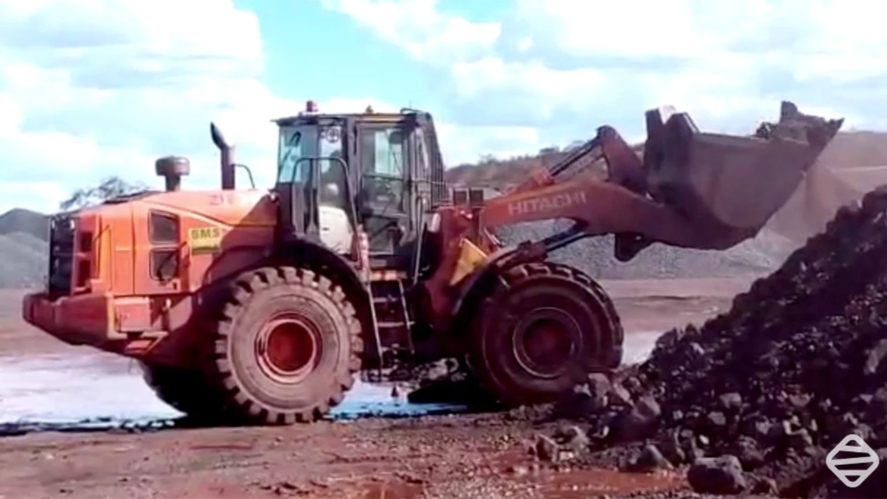 It's a brand new year and you can count on Strata to have your back and carry your load. Contact us for all your mine equipment rental needs. Visit https://stratams.co.za
.
#mining #miningindustry #opencastmining #mininglife #logisticsolutions #pitto