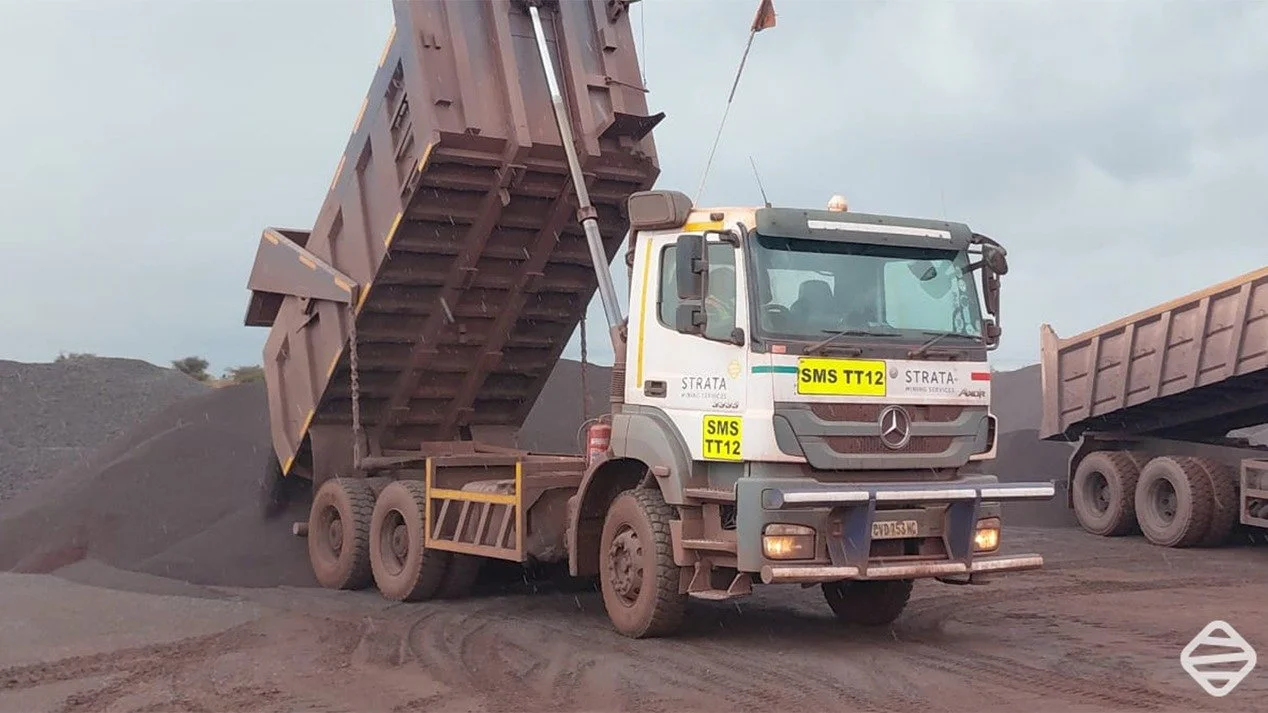 Taking the load off, one drop at a time.

Don't have a Manic Monday 😵&zwj;💫 call Strata for your mine equipment rental needs and see how we can help you.

Visit https://stratams.co.za
.
#mining #miningindustry #opencastmining #mininglife #logistics