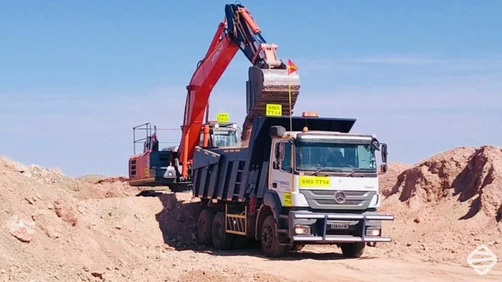 Deadlines don't move. With Strata, your material does 👍. One load at a time, our reliable mining equipment keeps your operation on track and your targets within reach. 
Visit https://stratams.co.za
.
#mining #miningindustry #opencastmining #miningli