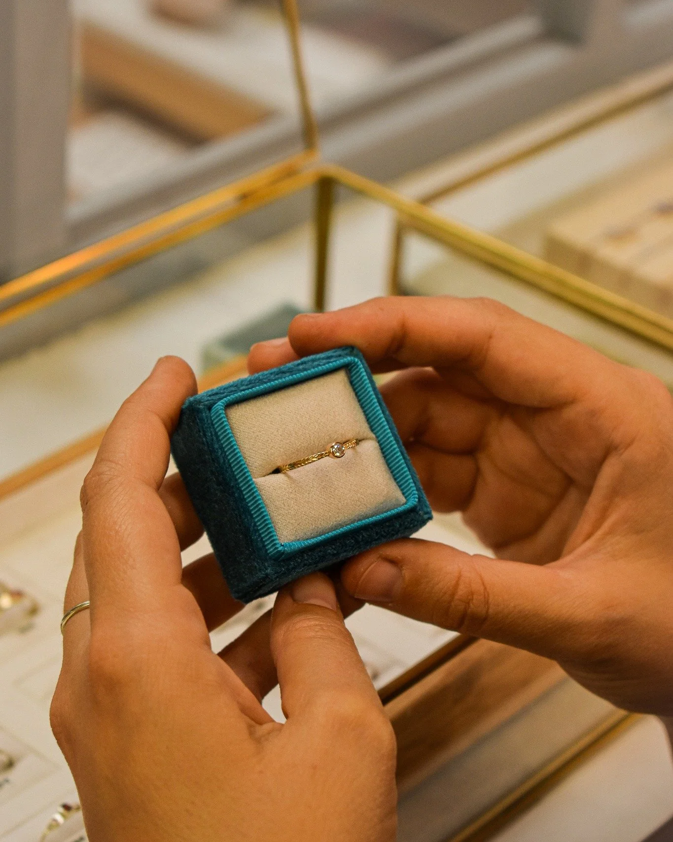 L&rsquo;atelier vous ouvre ses portes les samedi 13 et 20 d&eacute;cembre 2025 ! 

N'h&eacute;sitez pas &agrave; nous rendre visite sans rendez-vous, de 10h &agrave; 18h.

A tr&egrave;s bient&ocirc;t ! ✨