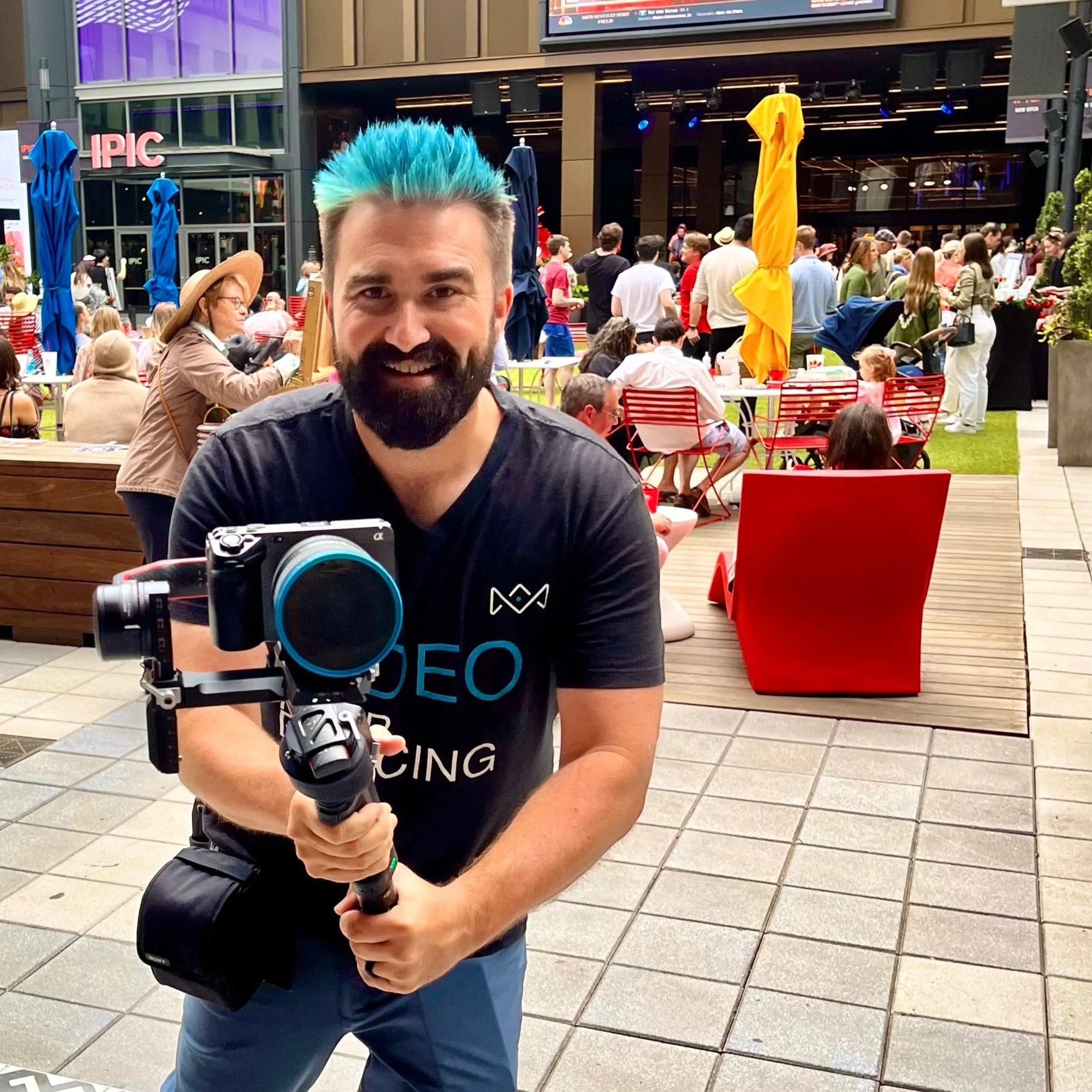 "Who is Rett Thompson?"