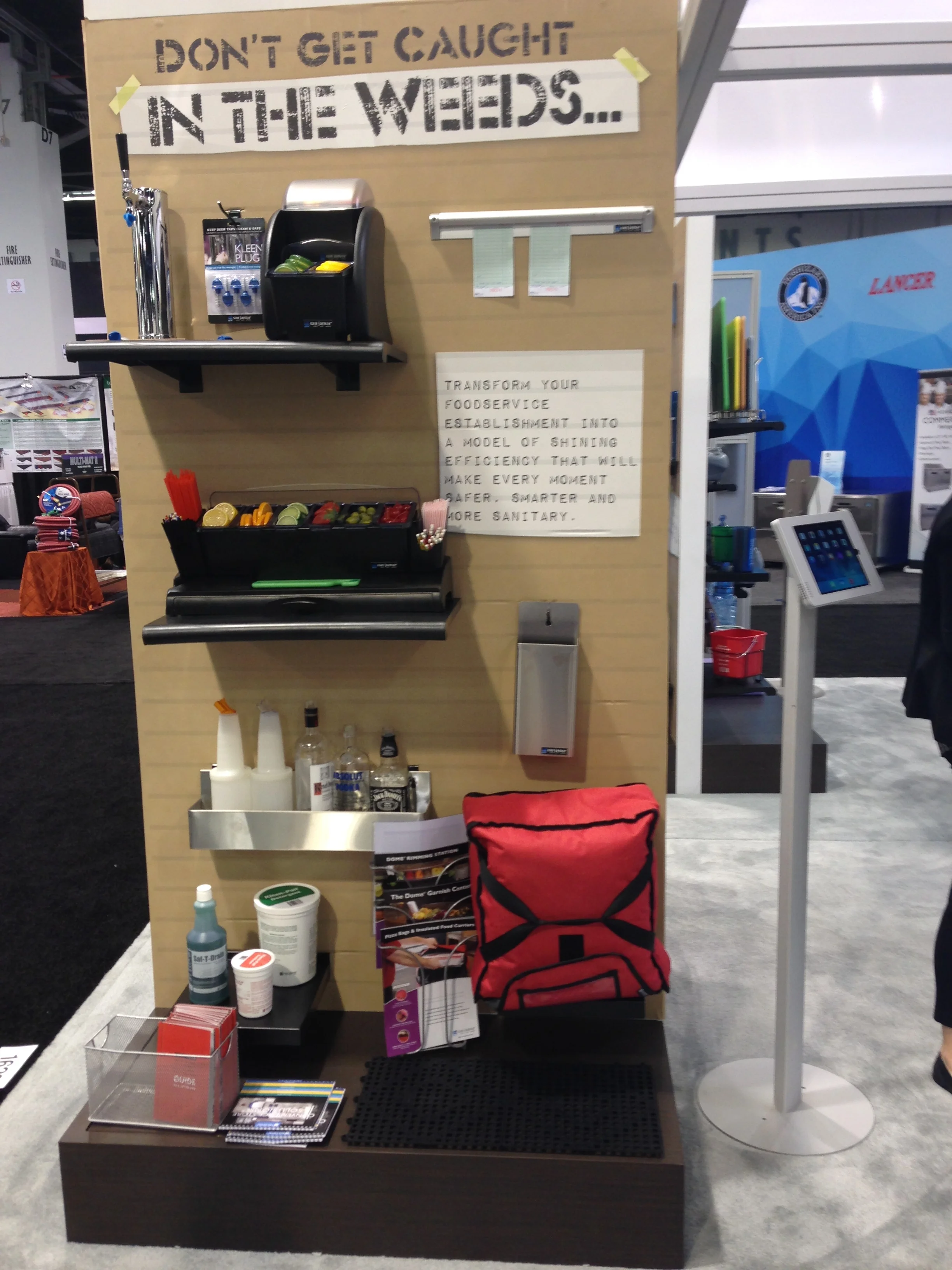 2015 NAFEM_Bar&Food Tower.JPG