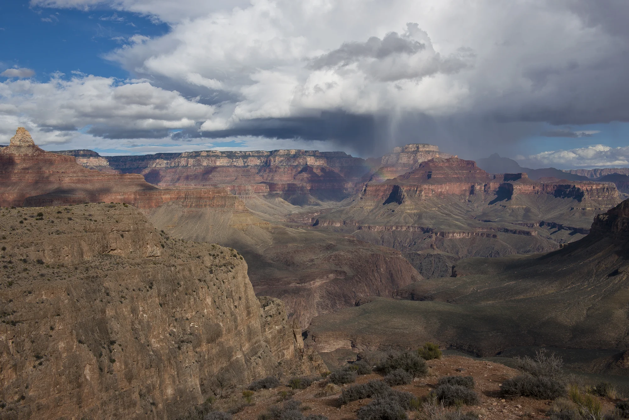 rain over the canyon1a.JPG