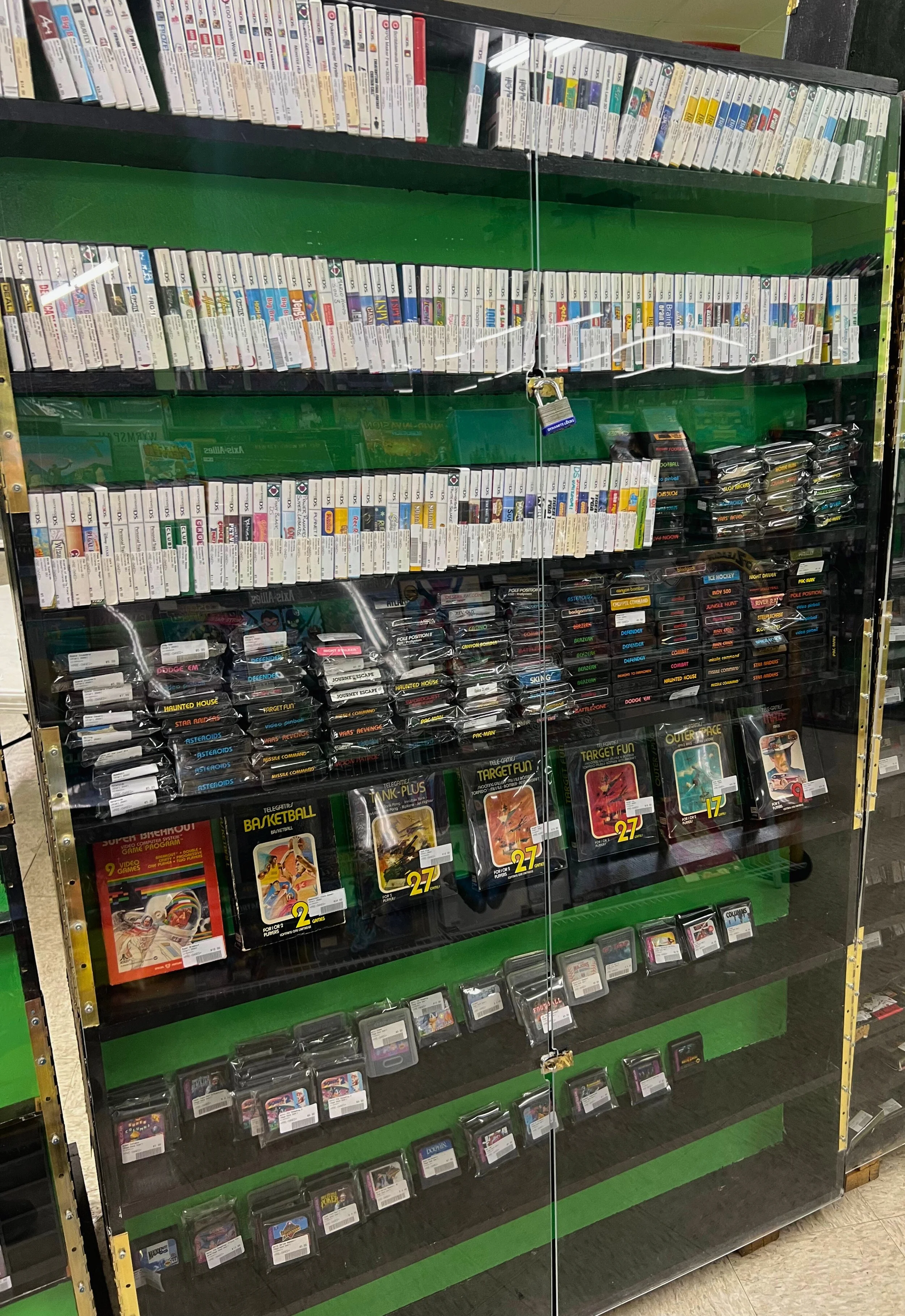GameBoy_DS_Atri2600_GameGear_Games.jpg