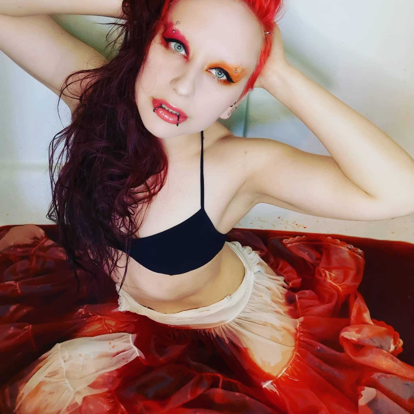 Rose #vishaloobloodybathbombs  are 30% off till their gone!
.
Treat yo self!
.
#bathbombs #bloodygoodtime #bloodybathbomb #alternative
#goth #vampire #blood #horror 
.
Vishaloo com or DM  to order