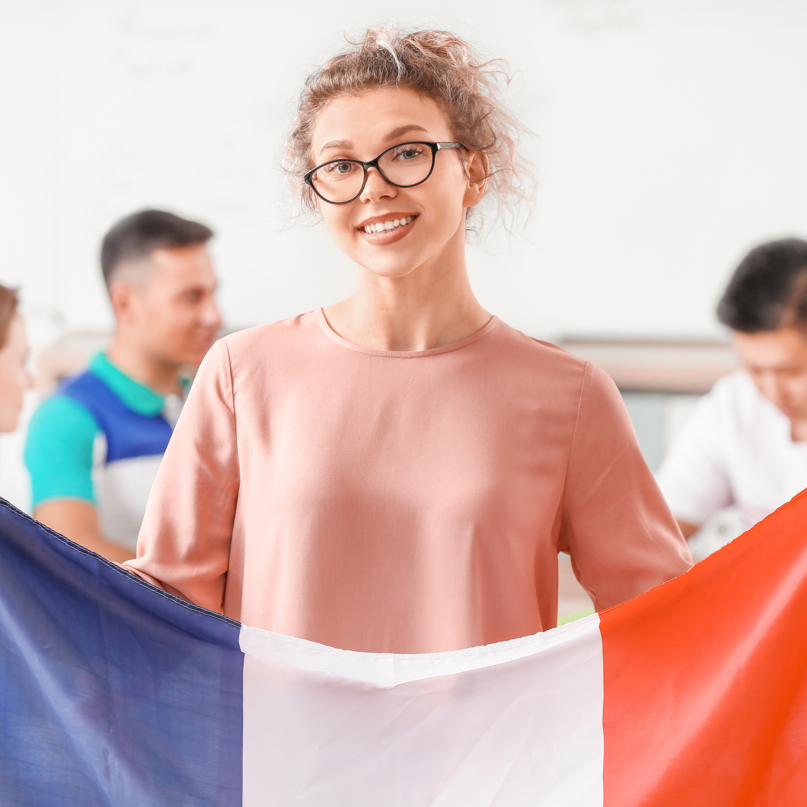 A typical day in the life of a high school student in France. 10 Fun Facts!