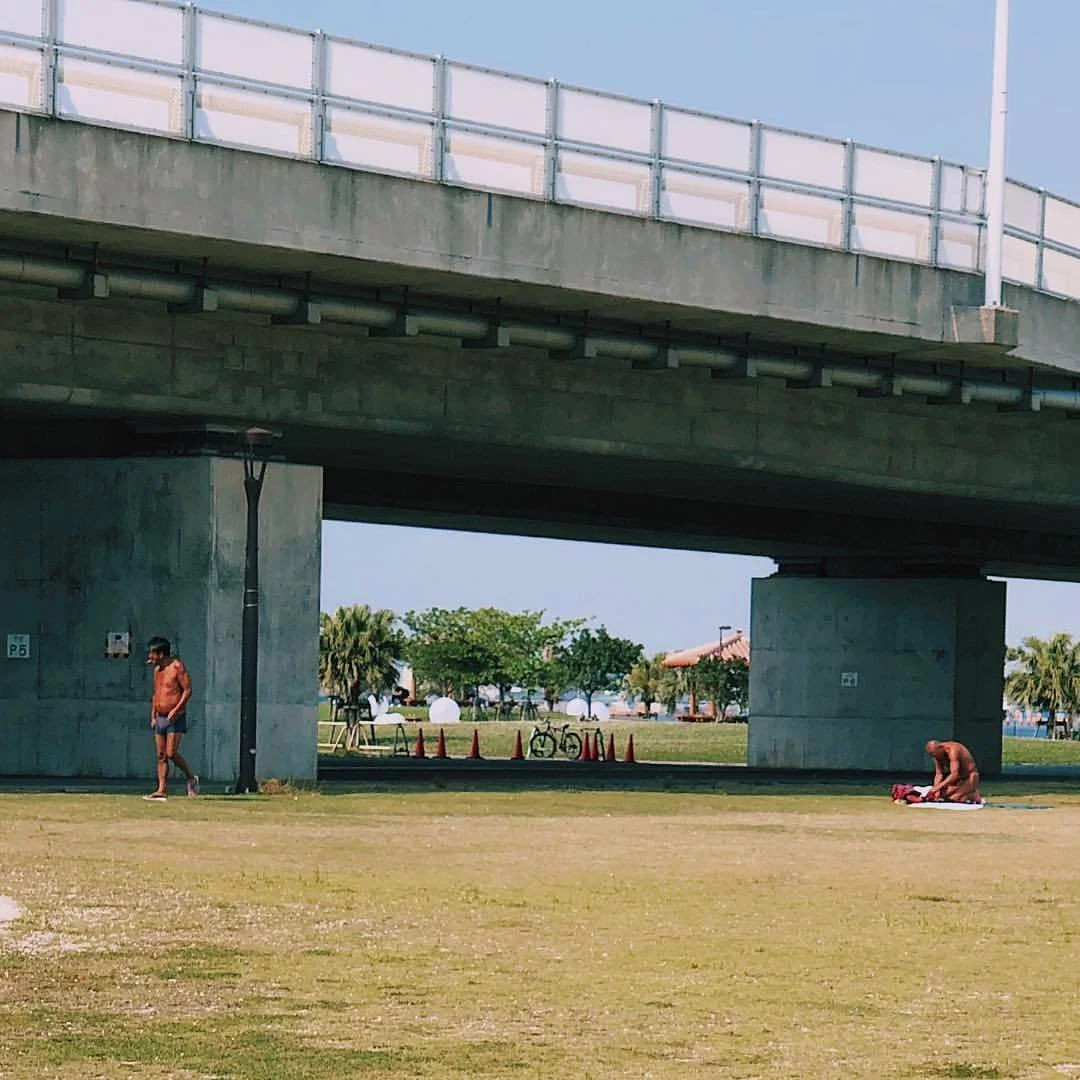beach life, naha style (at 那覇ビーチサイドホテル)
