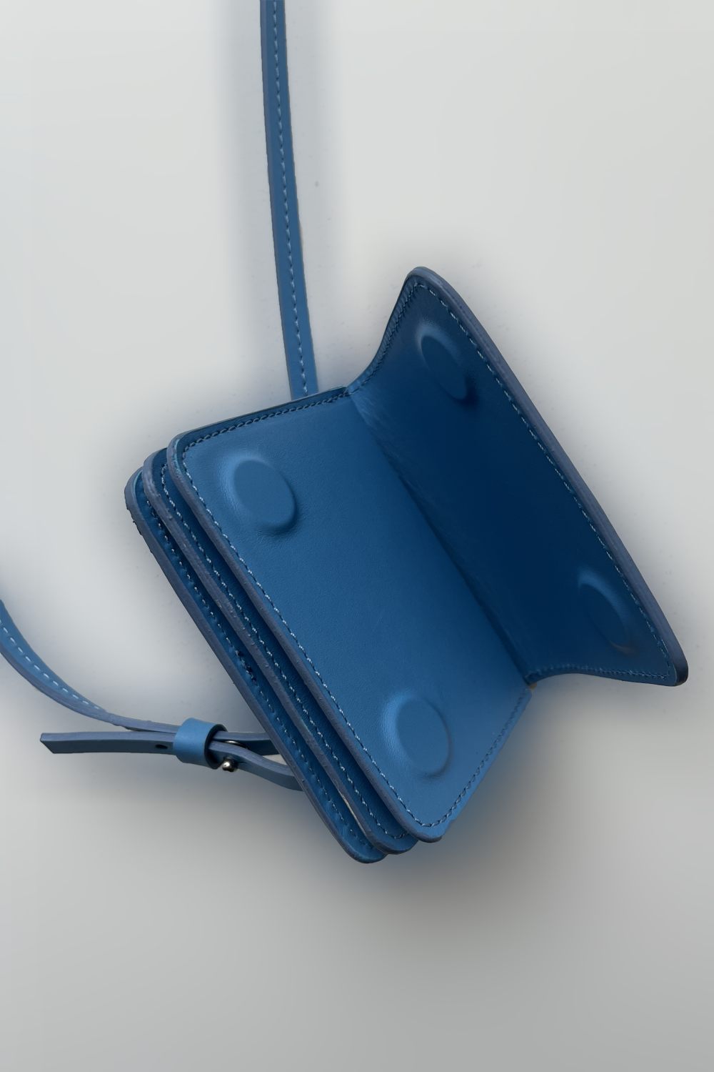RICARDOANDREZBAG01.png