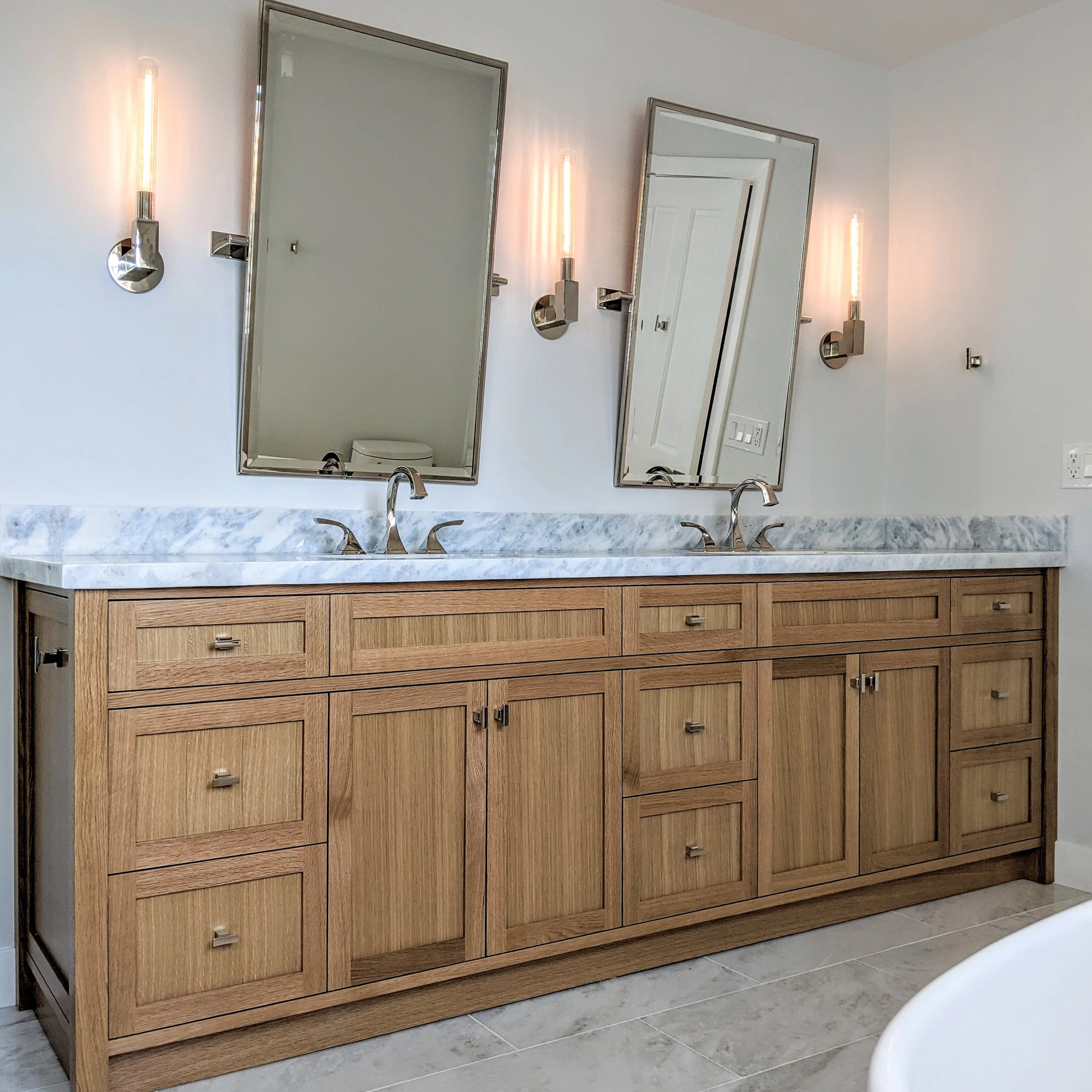 REMONT MASTER BATHROOM REMODELING