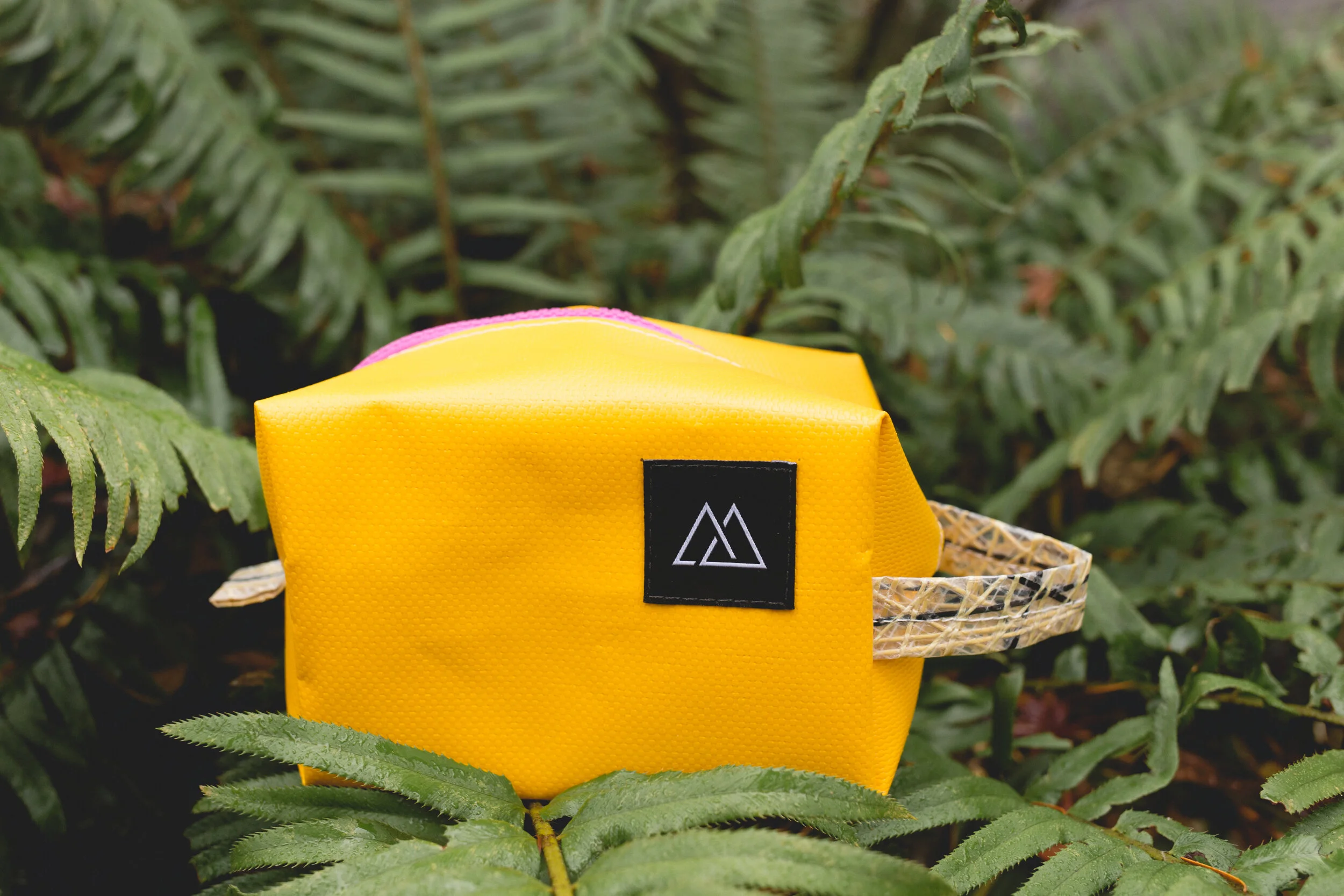 Yellow Small Toiletry Kit_1