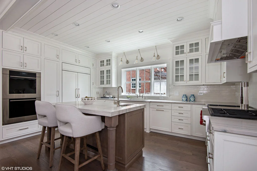 04_209FullerLane_5_Kitchen_HiRes.jpg