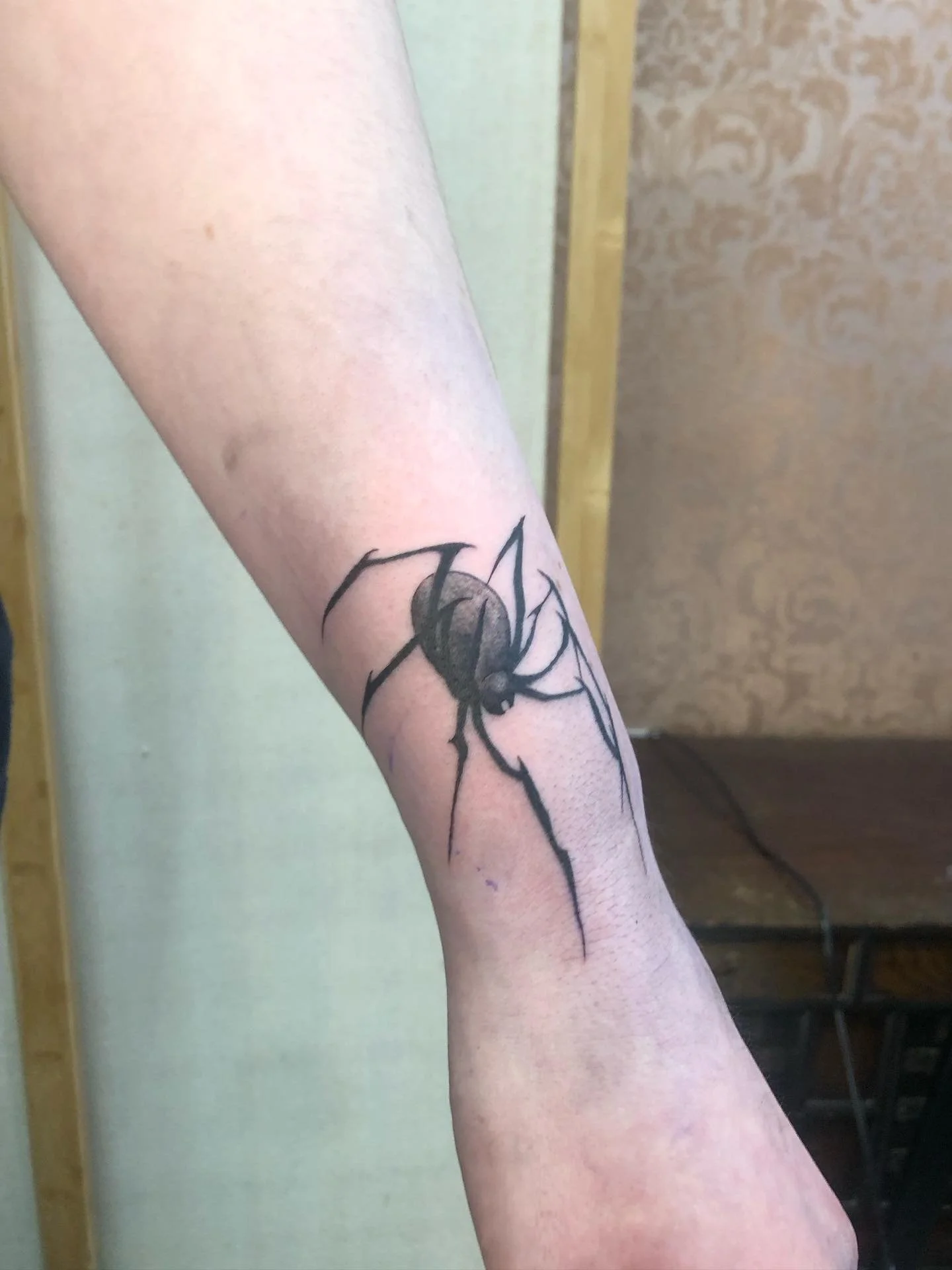 Some more claimed flash! Thank you for coming in Nia, this was super fun to do 🕷️

Studio: @drmorsetattoo 

#spidertattoo #wellingtontattoo #flashtattoo #nztattoo