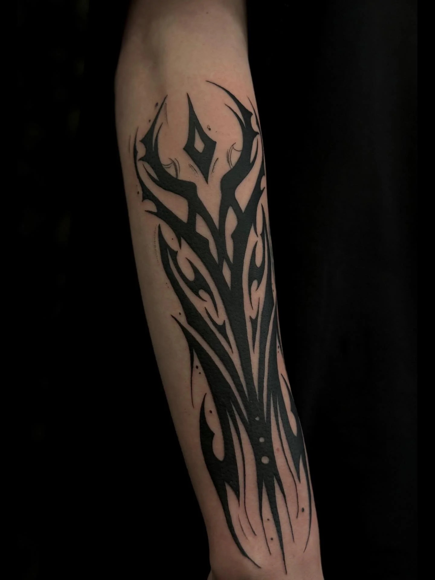 Custom gothic ornamental for Daniel 𓂃 ࣪˖ ִֶ♱ ྀིྀ

so so so satisfying tattooing this style 😭 thanks so much for your trust! 🫶🏻

💌 I&rsquo;m now taking bookings for January &amp; would love to hear your ideas! Link in bio for appointments :)

I&r