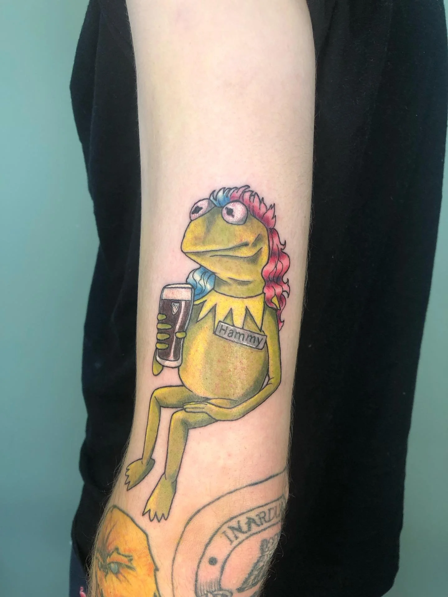 What a creative Kermit! Loved this whole concept and I had so much fun. Thank you Alex for coming in ✨🐸

Studio: @drmorsetattoo 

#tattoo #kermittattoo #wellingtontattoo #nztattoo