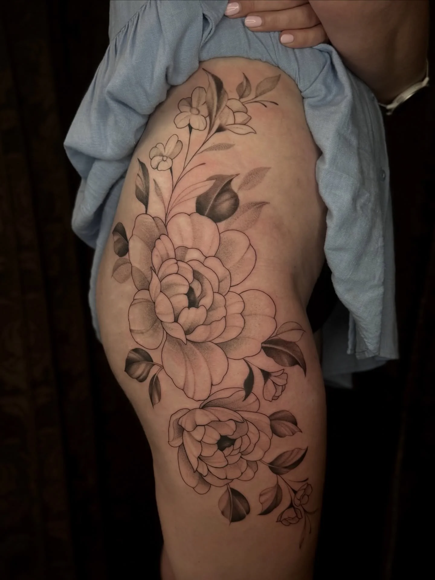 Floral predesign found a home on @brylee._.jesse Thanks so much for making the trip over and your continued trust over the years. Always a pleasure 🥰

📍@drmorsetattoo
💌🔗link in bio for bookings 
&bull;
&bull;
&bull;
#wellingtontattoo #nztattoo #w