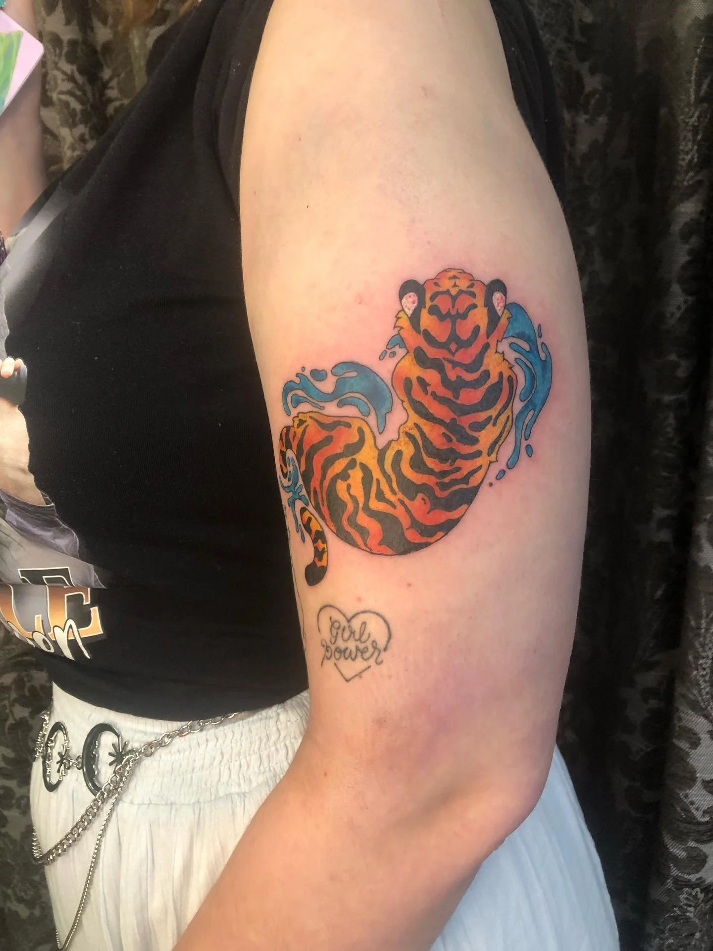 Another flash claimed! Thank you for coming in and choosing this awesome design🐅🐯

Studio: @drmorsetattoo 

#tattooflash #tigertattoo #wellingtontattoo
