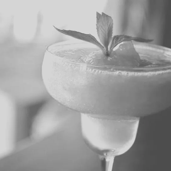 108415-849x565-Frozen_strawb_Daiquiri.jpg