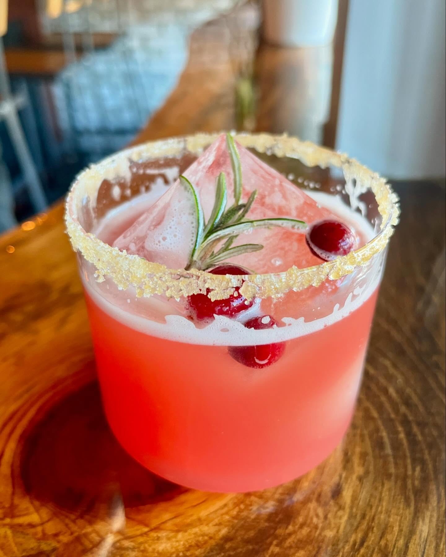 Kick off your weekend with the Crimson Sip! A delicious combination of our Straight Bourbon Whiskey,  cranberry, rosemary, and lemon. See you soon!🥃✨

#elevation5003distillery #elevatingspiritslocally #craftcocktails #localbusiness #fortcollins #tgi