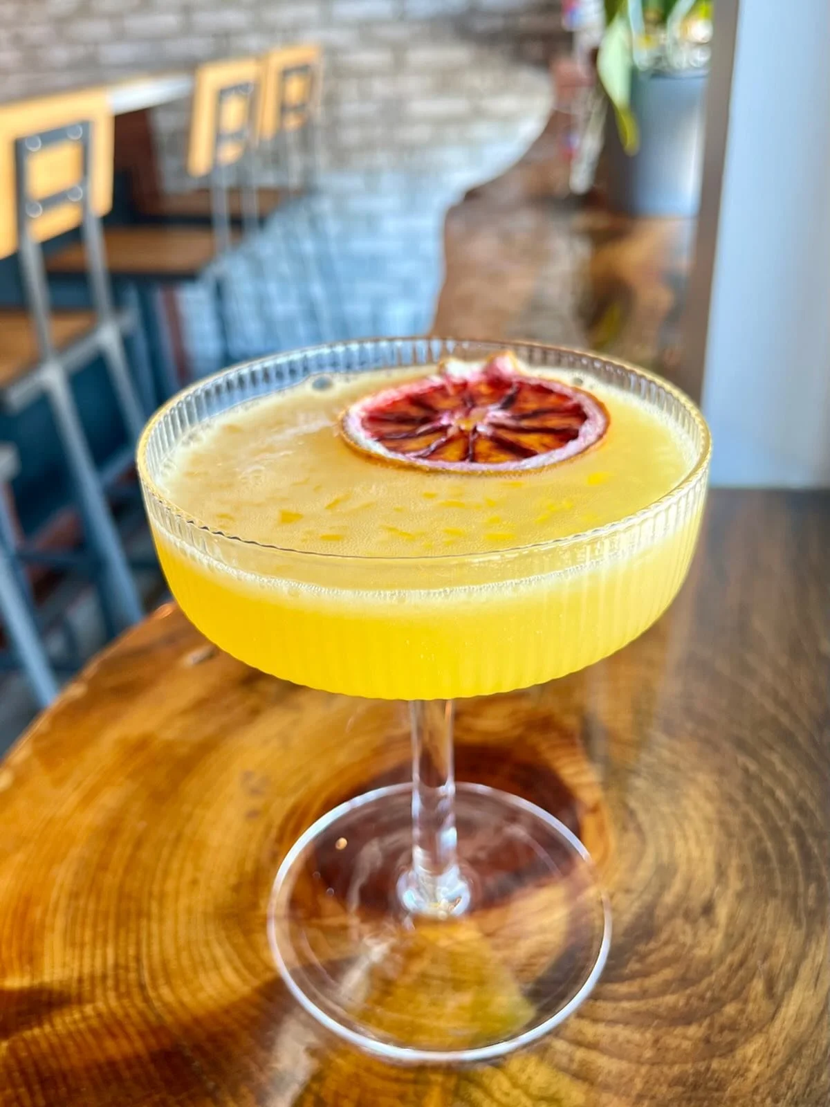 Crazy week? Let us help with that&hellip;. the &ldquo;Porch Pounder&rdquo; was made just for you! 

🍸: Timber Ridge Gin &bull; Passionfruit Liqueur &bull; lychee &bull; passionfruit &bull; lime &bull; mango puree &bull; vanilla 😋🥭

#elevation5003d