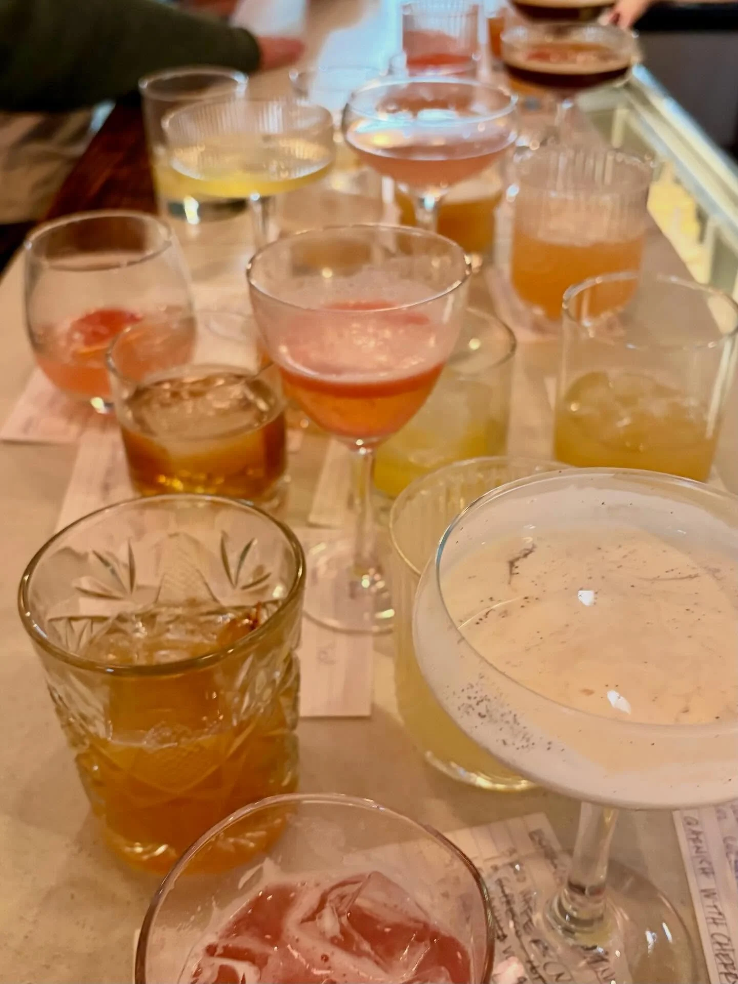 ✨NEW MENU!✨ Spring has sprung at 5003!! 🌼 We are so excited to have a new lineup of bright and bold cocktails. Come try them out and decide your new favorite of the season! 

#elevation5003distillery #elevatingspiritslocally #craftcocktails #tgif #w