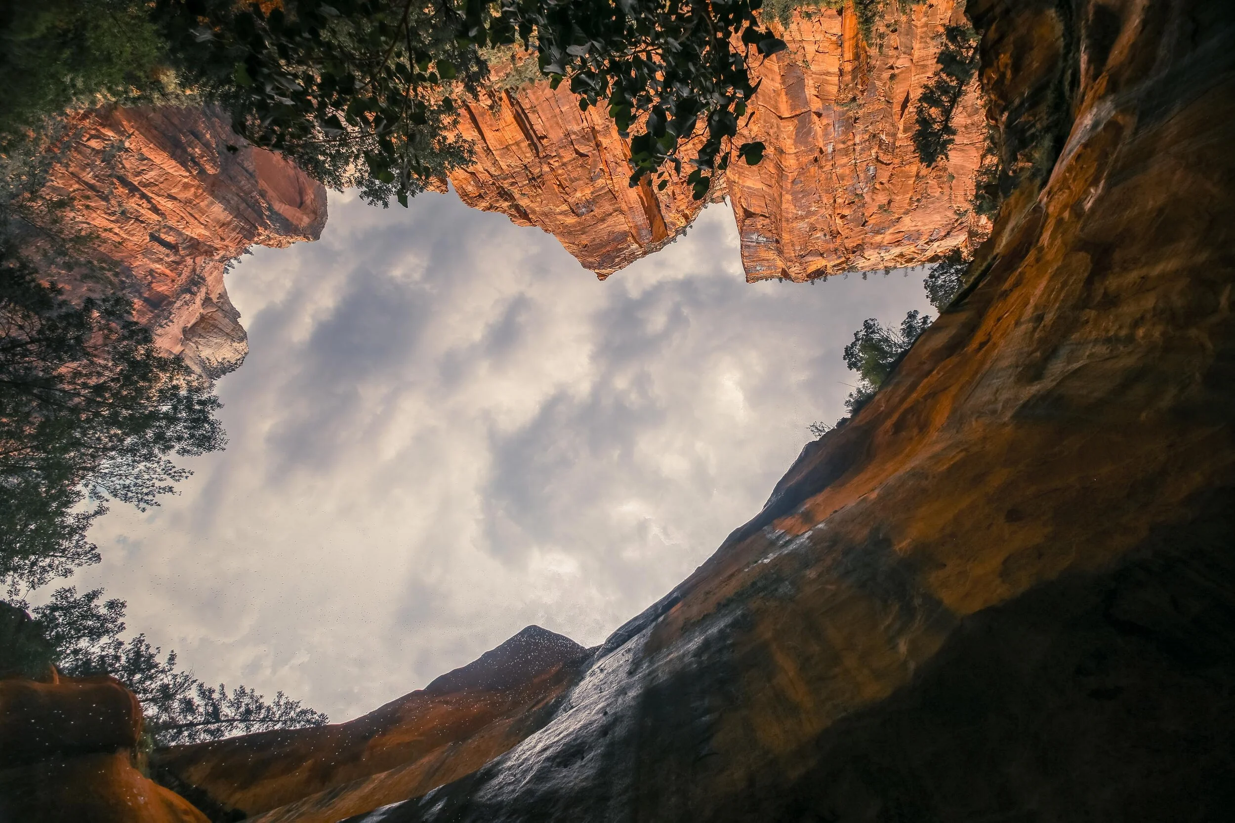 ZION_NATIONAL_PARK_LANDSCAPE_PHOTOGRAPHER_JUSTICE_SIMPSON_PHOTOGRAPHER_OUTDOOR_UTAH-9.JPG