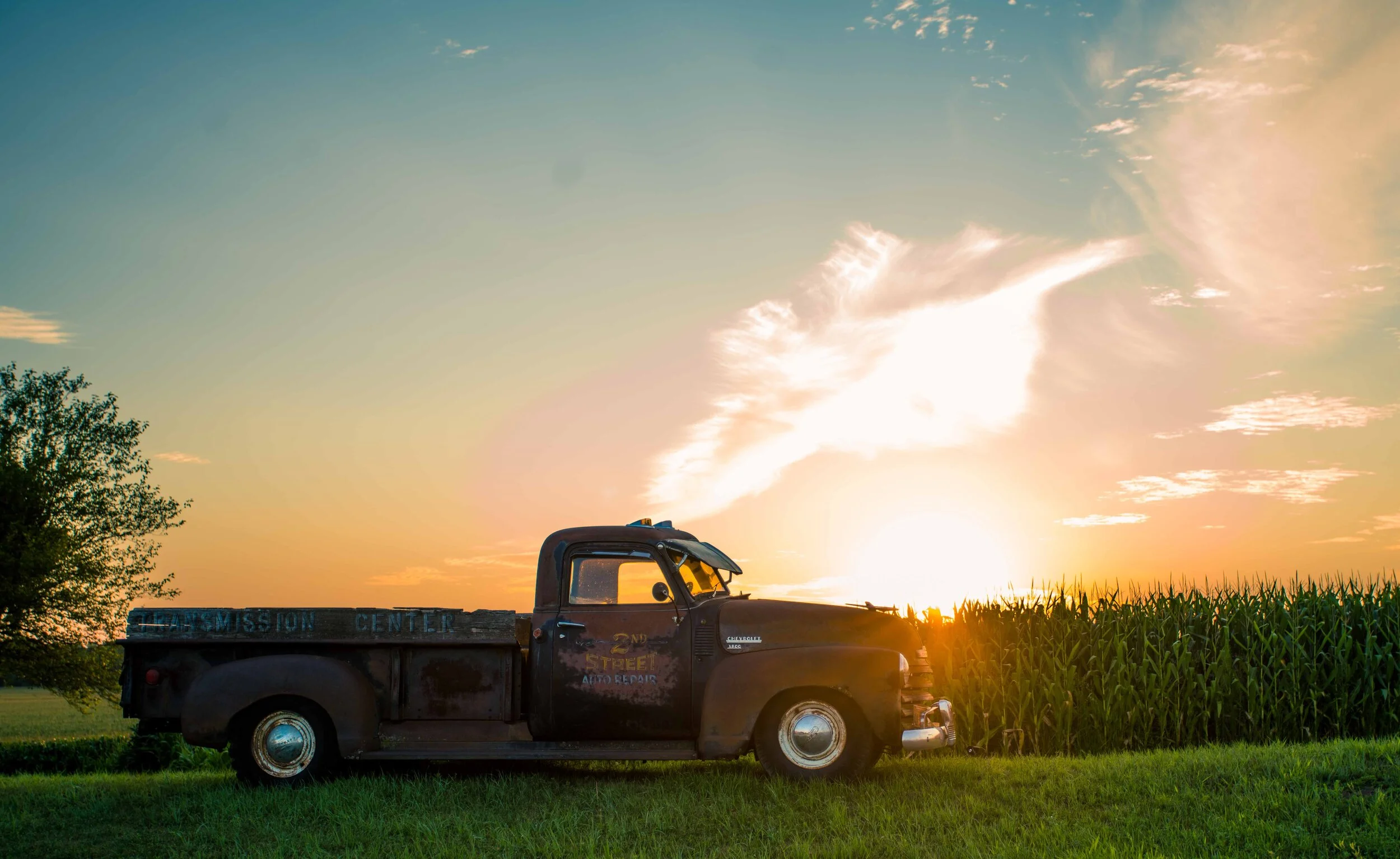 LANDSCAPE_PHOTOGRAPHER_JUSTICE_SIMPSON_PHOTOGRAPHY_IOWA_AUTOMOBILES-3.JPG