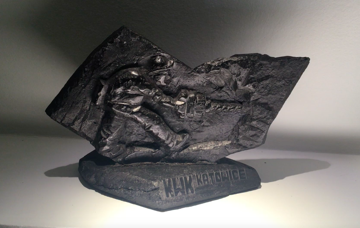 Une sculpture fait de charbon, Musée de la Silésie, Katowice (Aleksander Filipek, artiste).