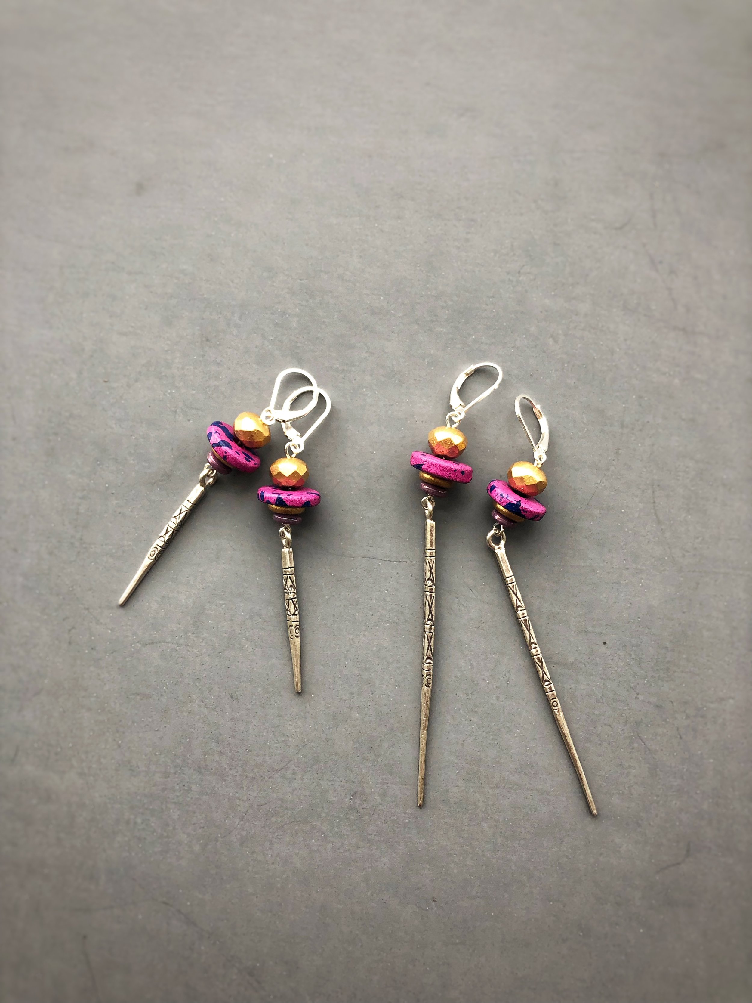 Amplified Pastel Silver Daggers