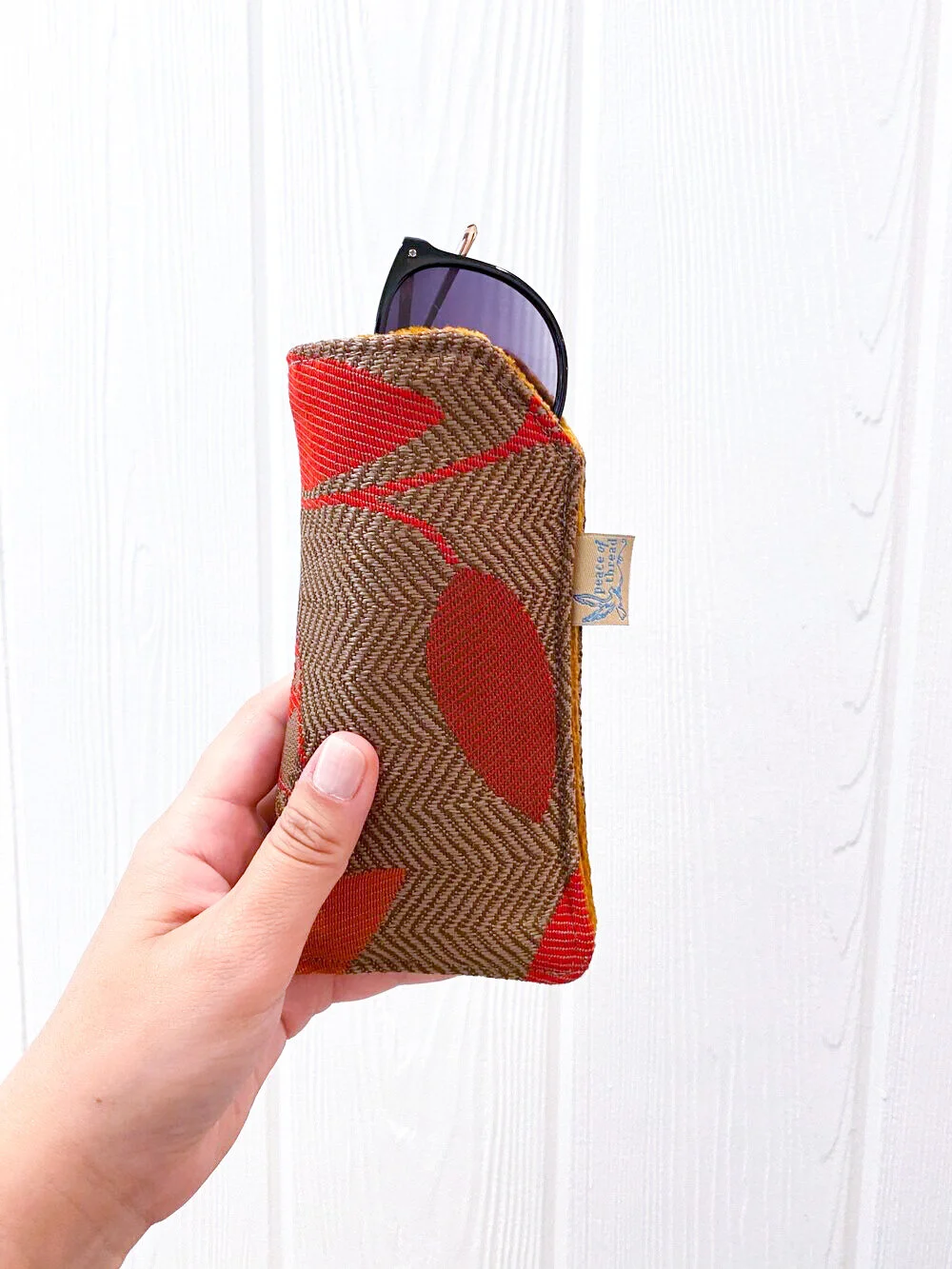 E277F60B-AE39-4006-A458-4E6302C69F38