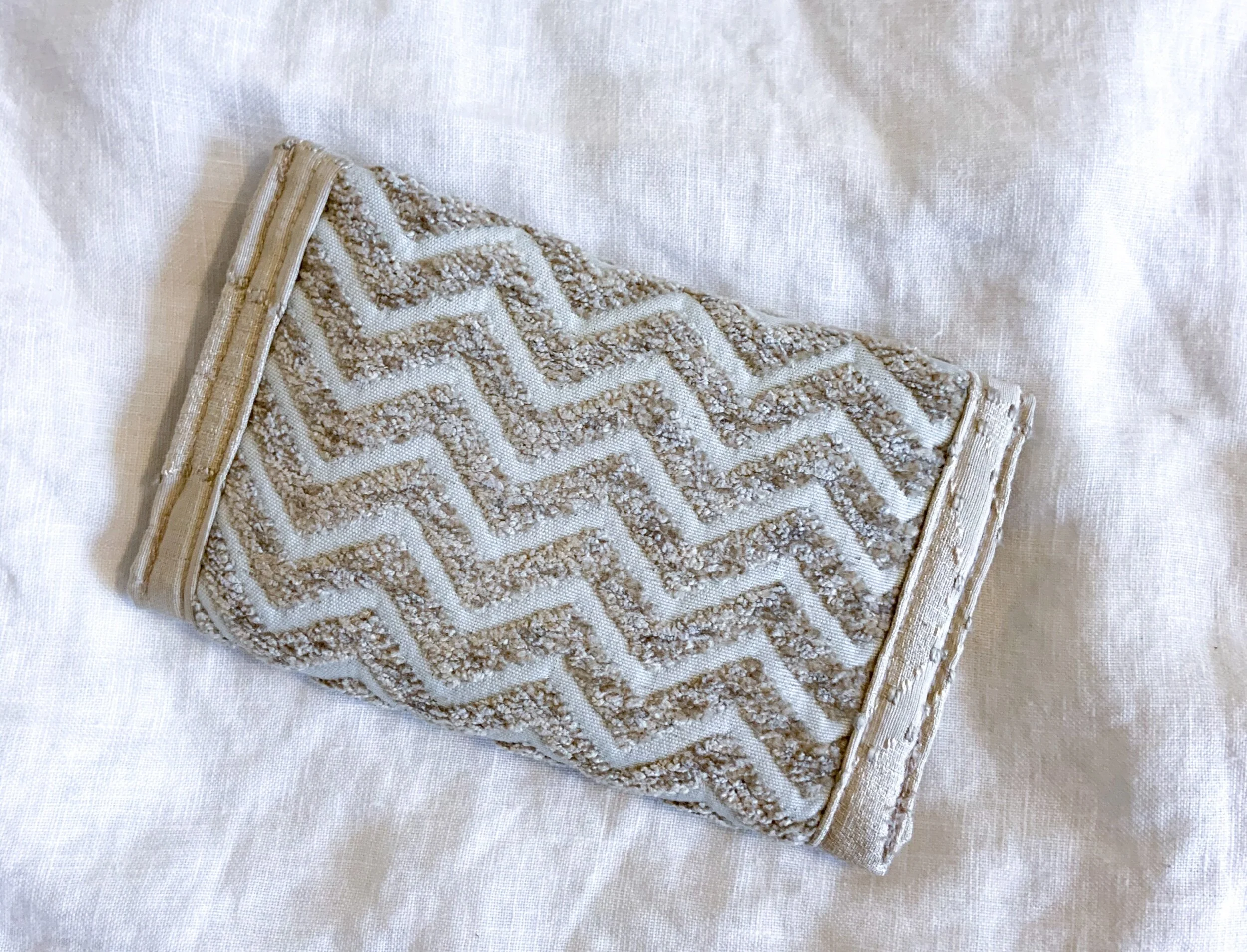 F364925A-BE99-43C2-9245-31C45CAC000D