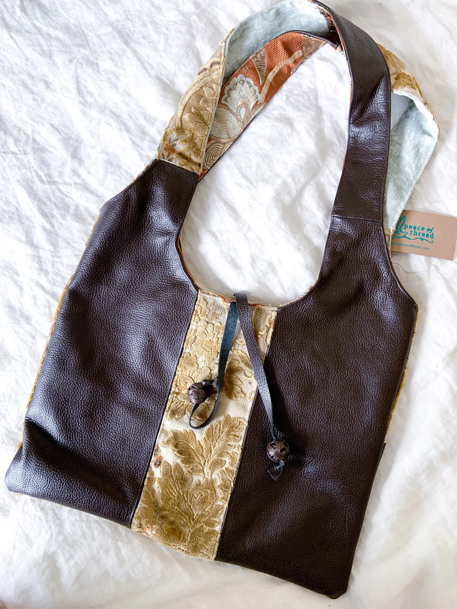 7D984EFC-74CE-48D4-8895-7734D319347A